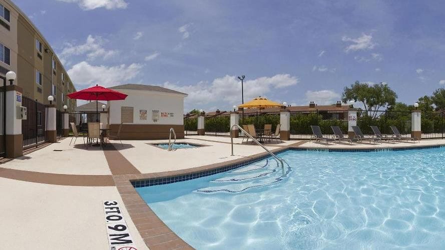 Candlewood Suites Houston Westchase - Westheimer
