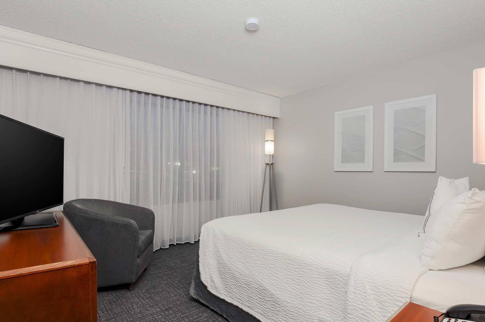 Radisson Hotel Houston Intercontinental Airport North