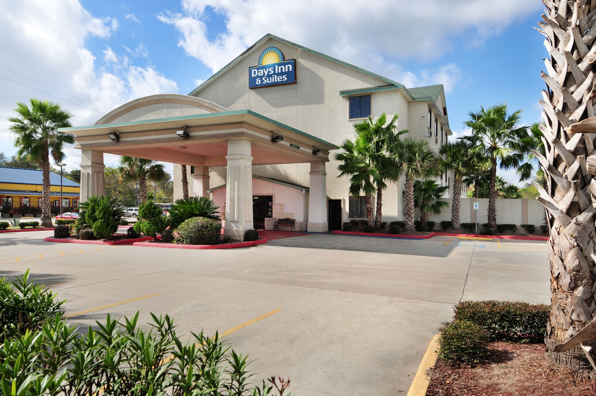 Days Inn & Suites by Wyndham Houston North/Aldine