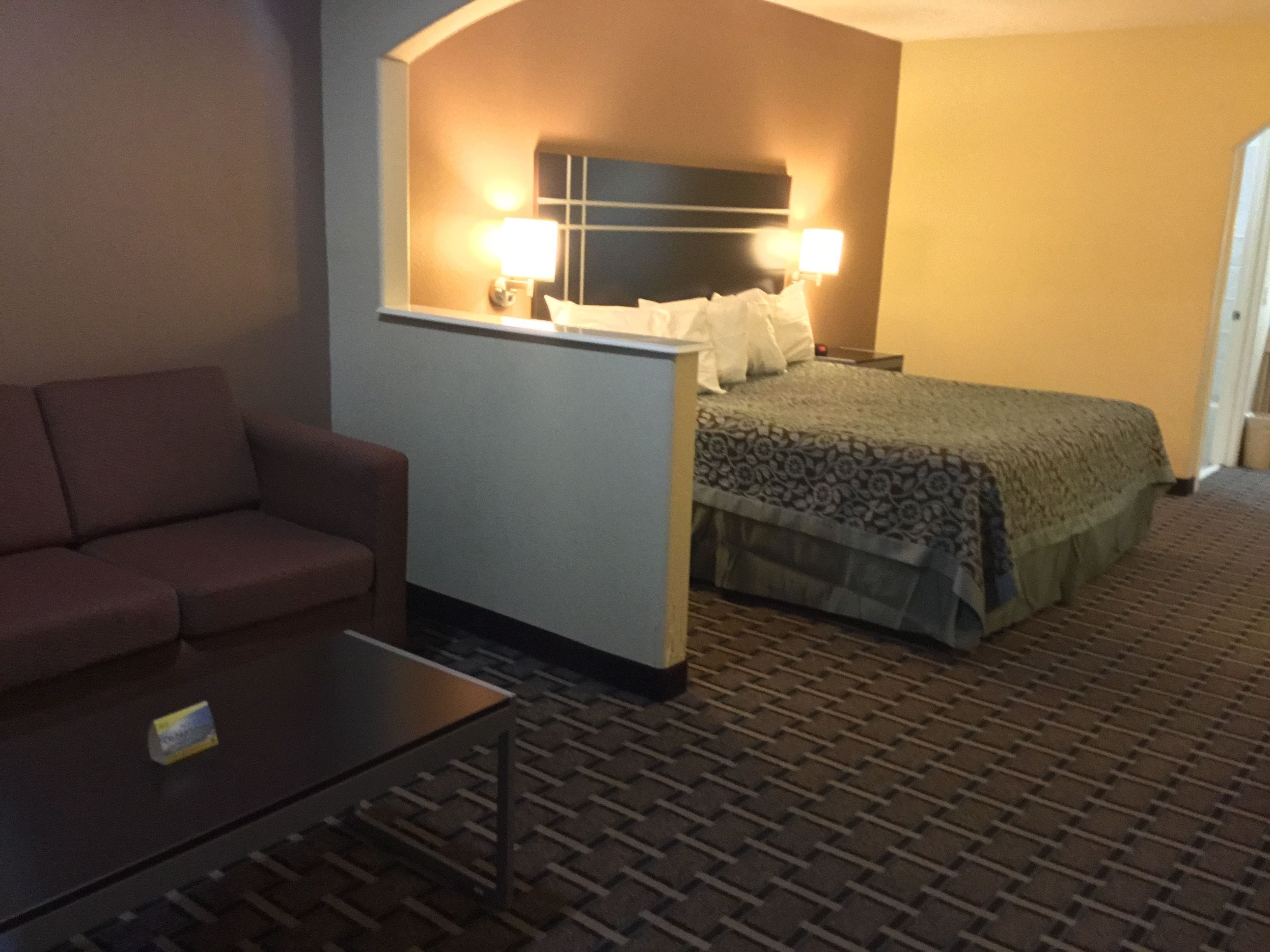 Days Inn & Suites by Wyndham Houston North/FM 1960