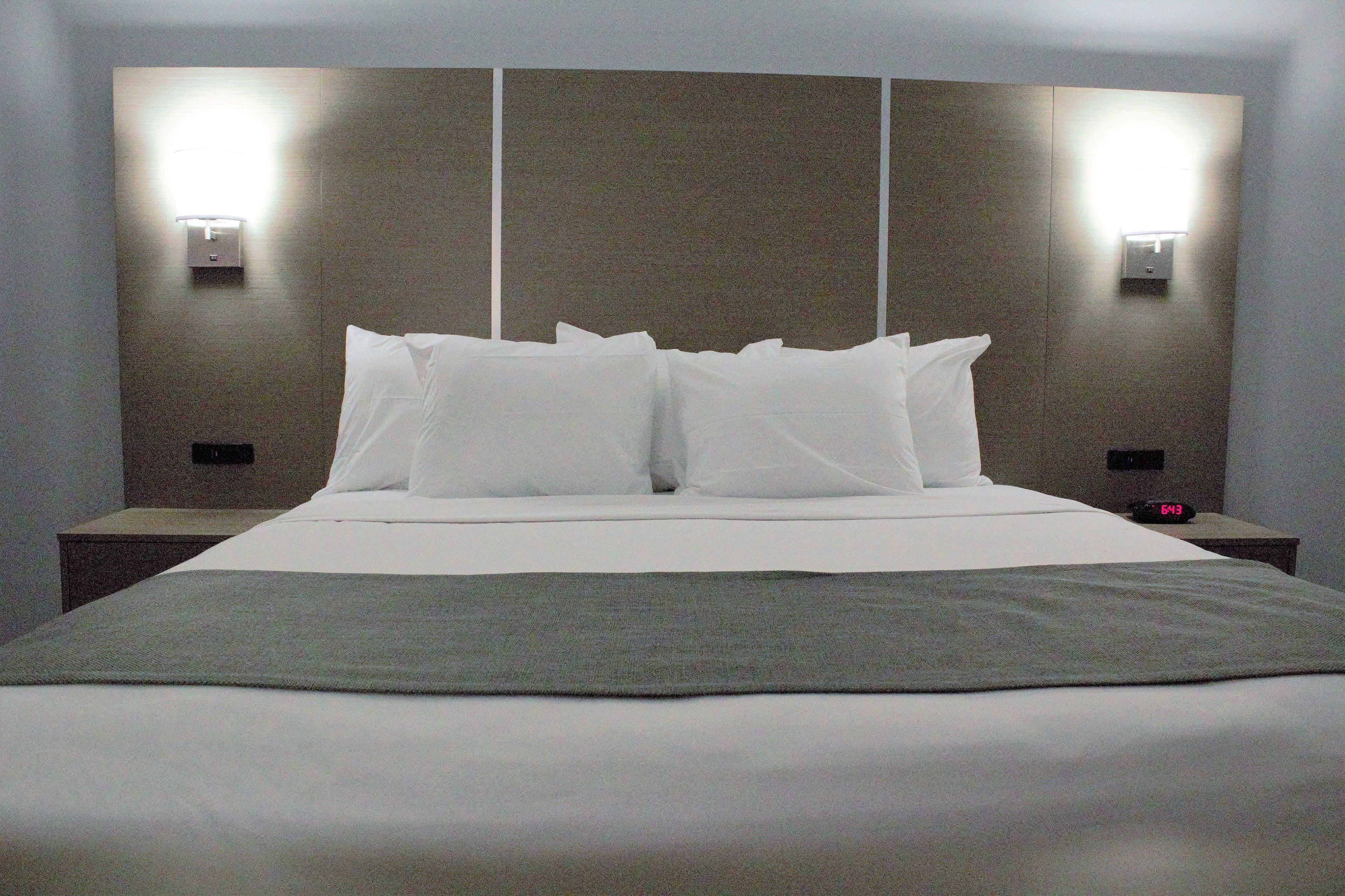 Days Inn & Suites by Wyndham Houston NW Cypress