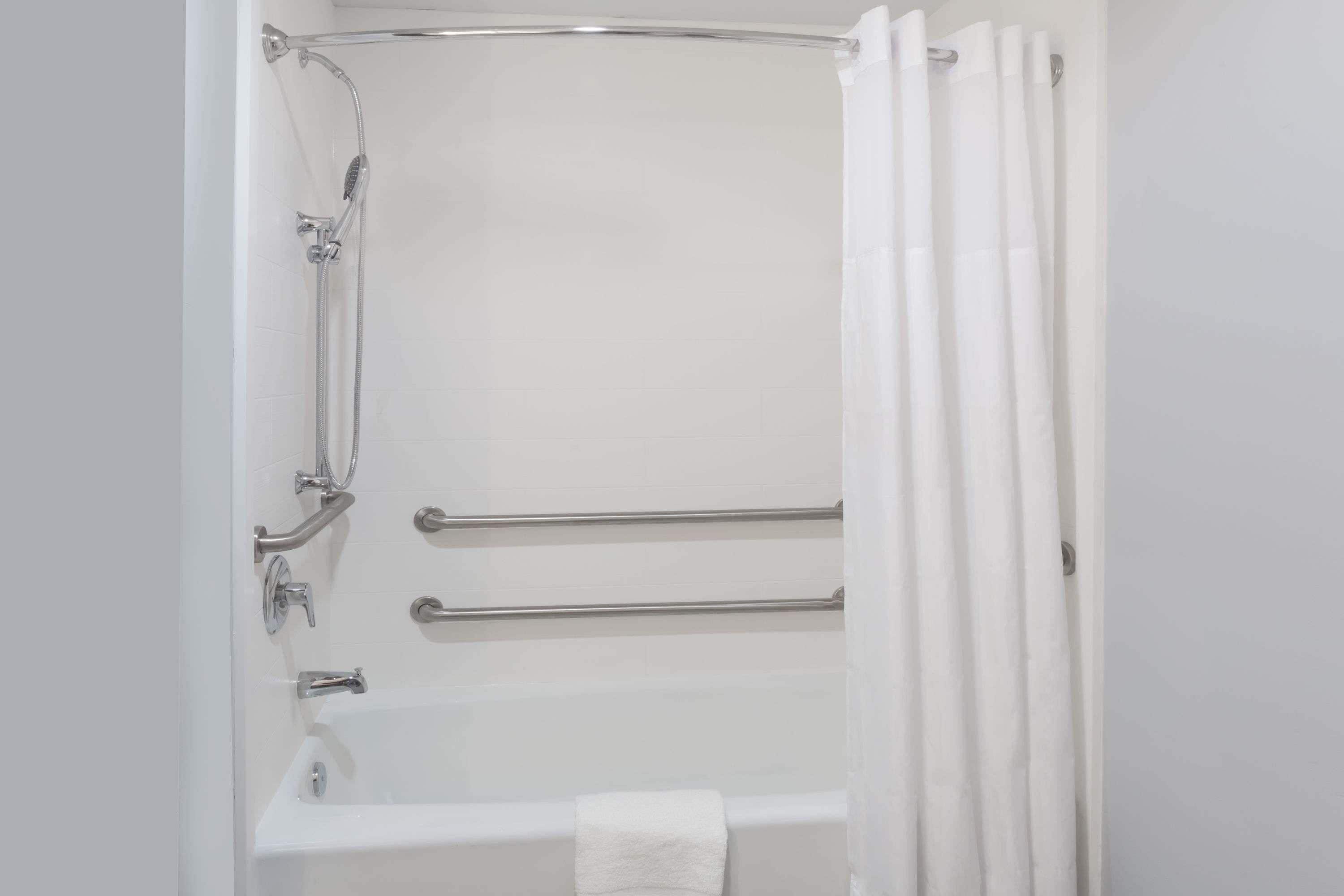 Days Inn & Suites by Wyndham Houston NW Cypress