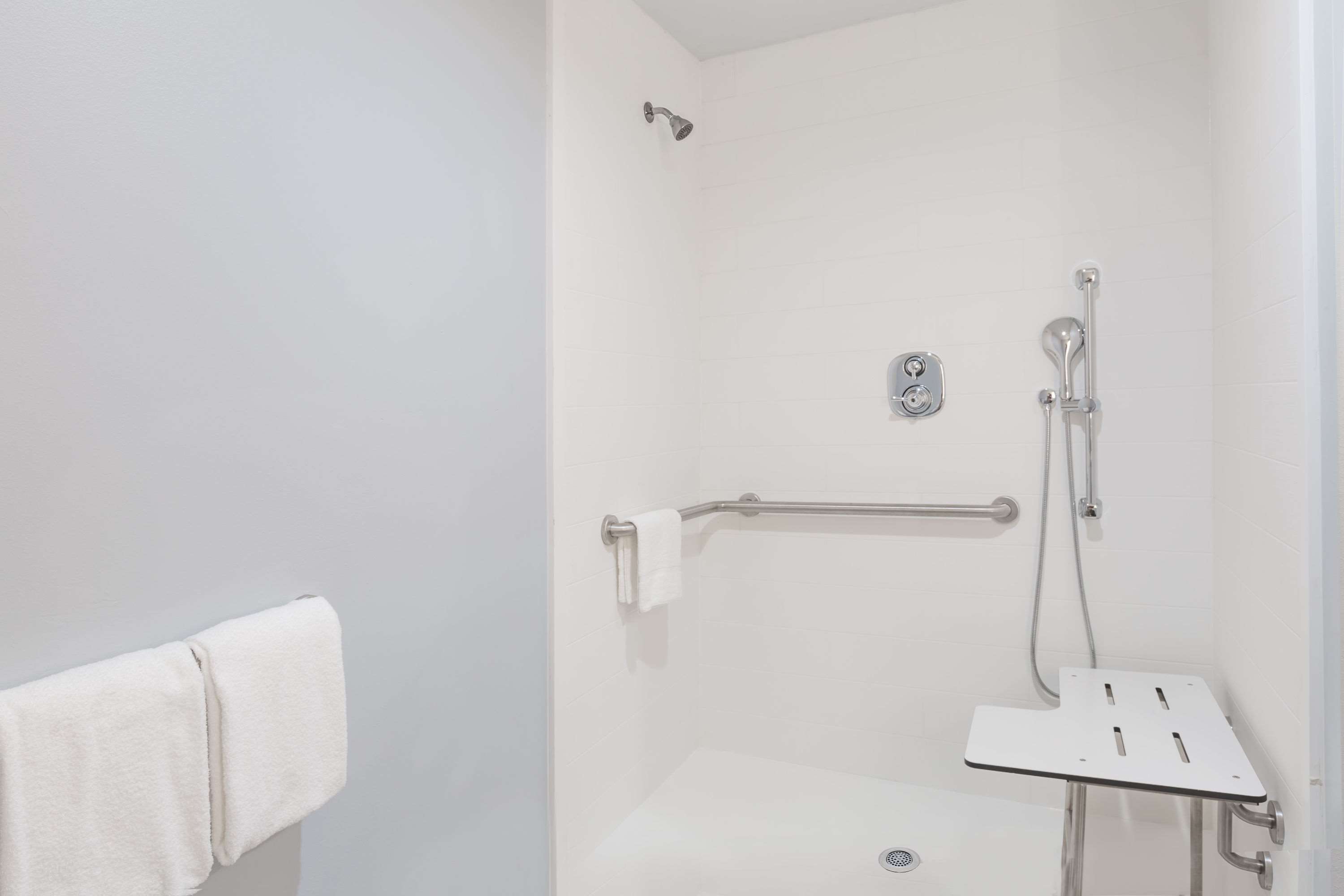 Days Inn & Suites by Wyndham Houston NW Cypress