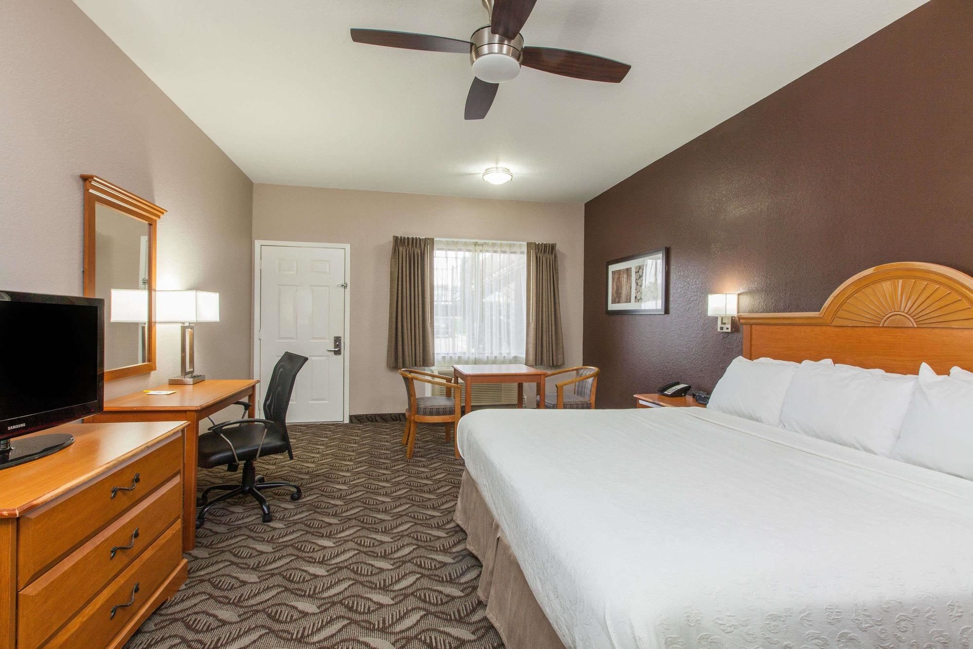 Grand Villa Inn Galleria