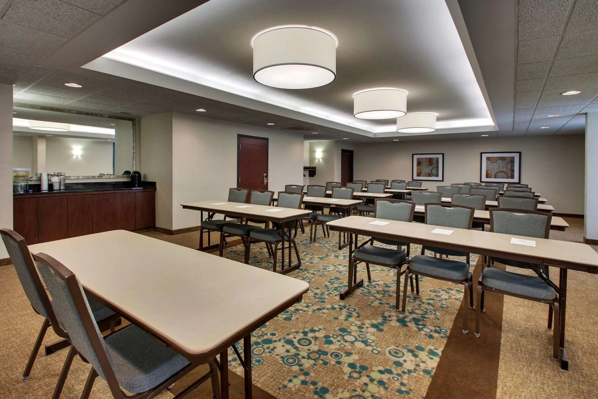 Sonesta Essential Houston Hobby Airport