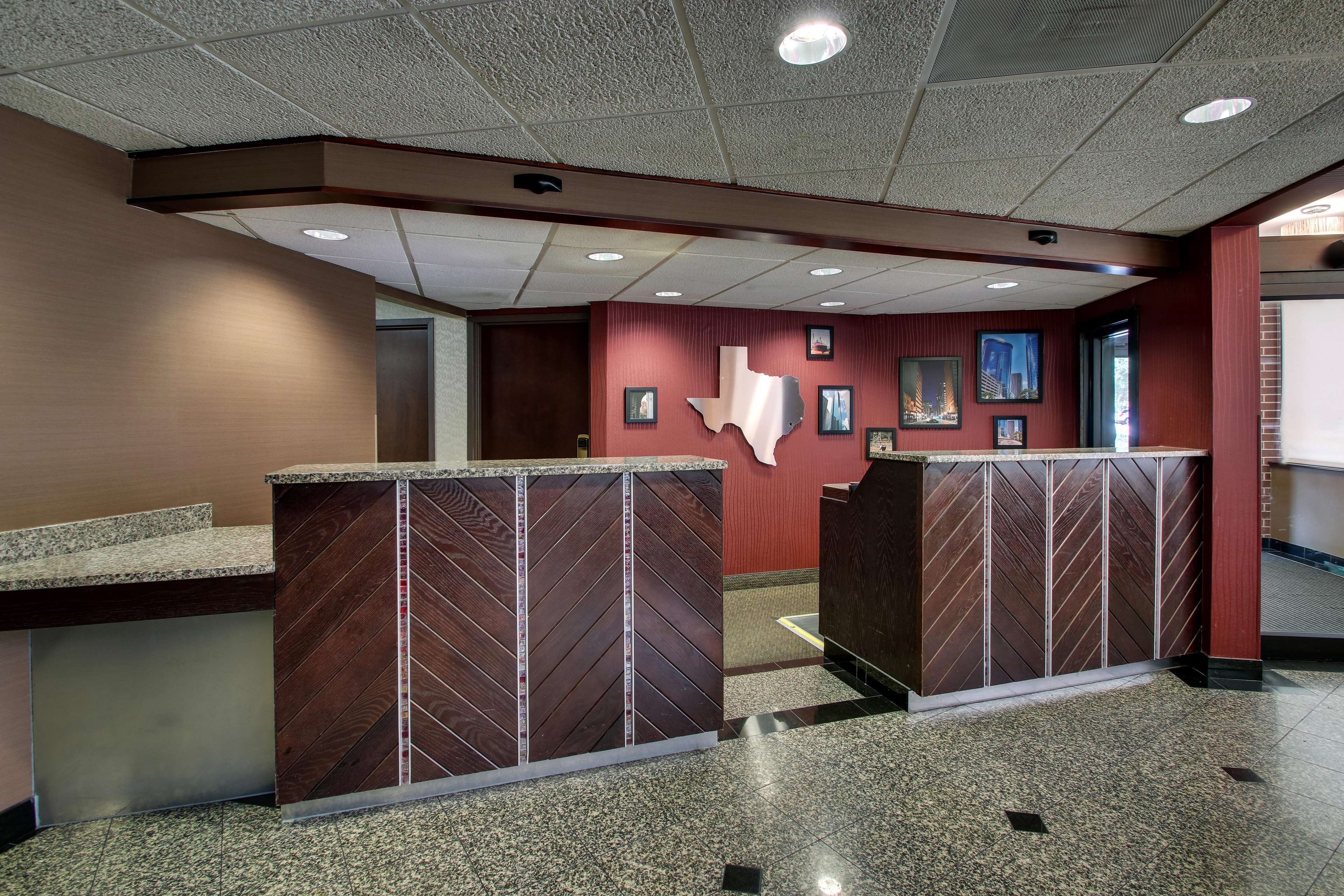 Drury Inn & Suites Near the Galleria Houston