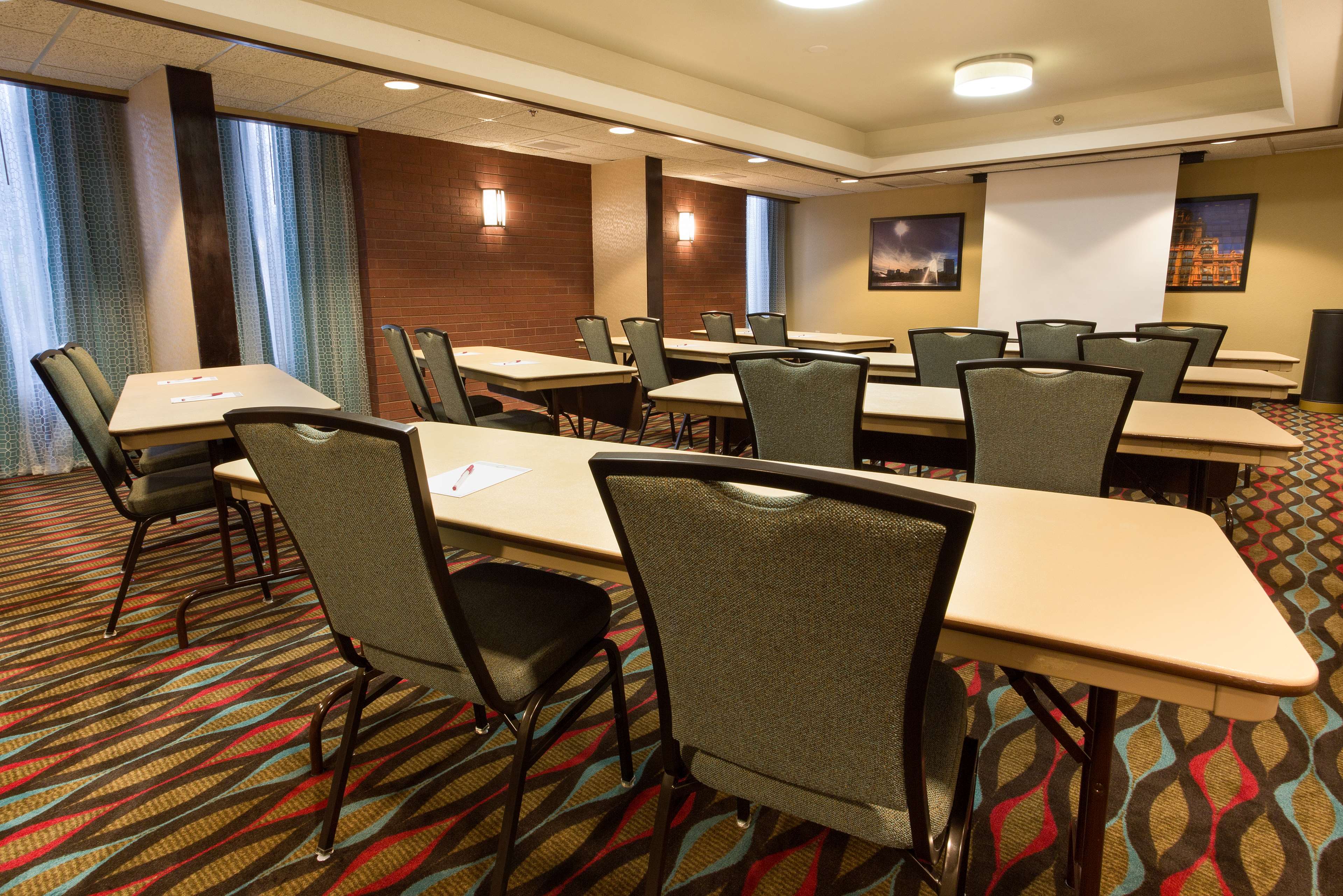 Drury Inn & Suites Near the Galleria Houston