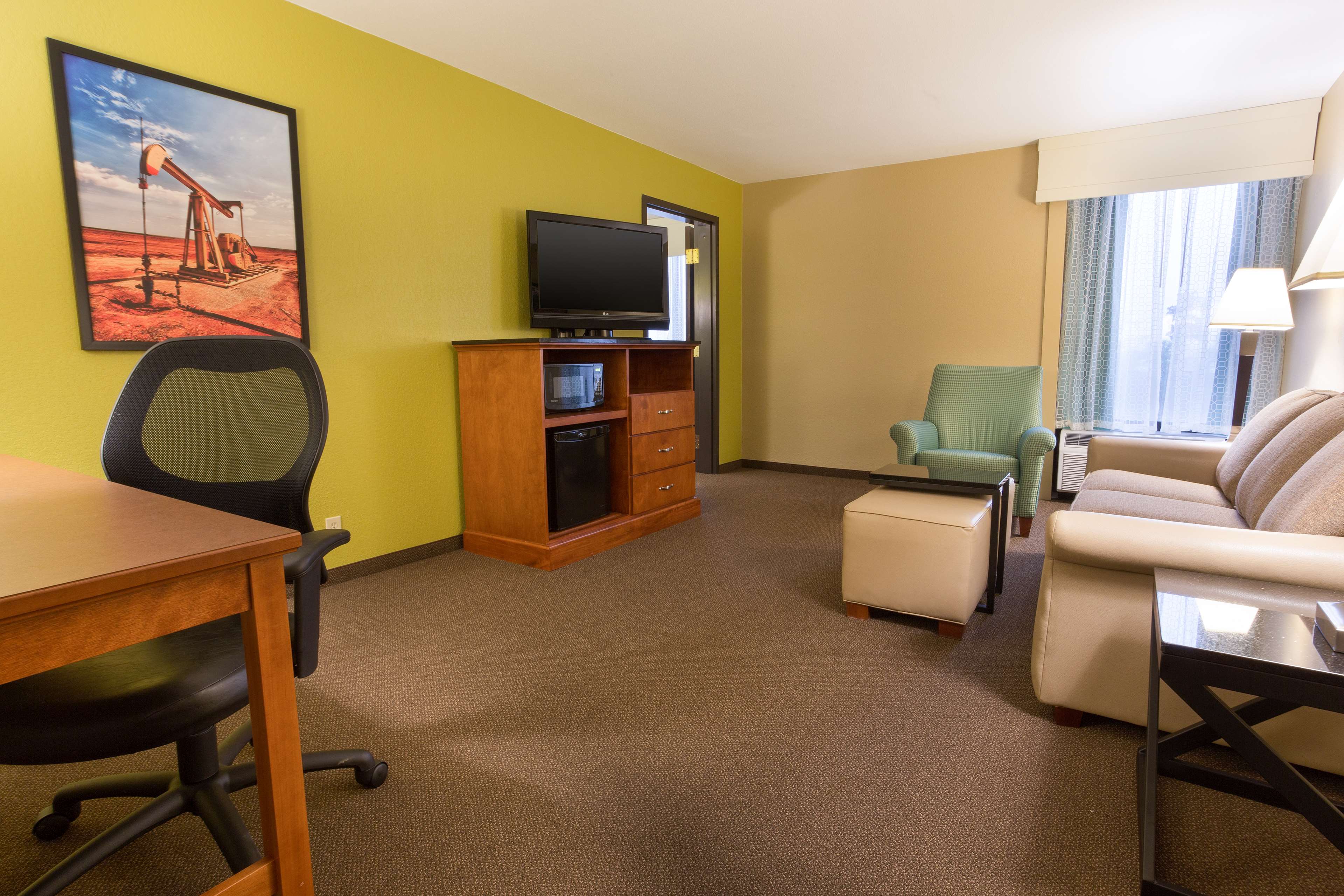 Drury Inn & Suites Near the Galleria Houston