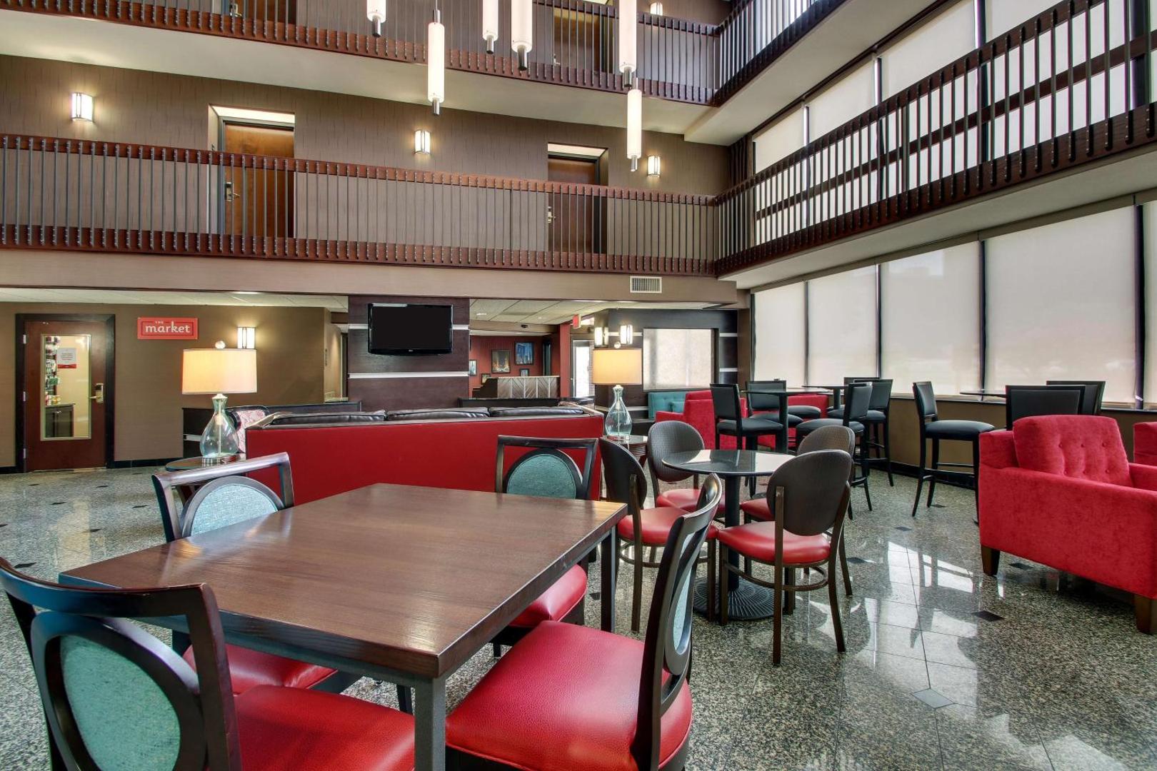 Drury Inn & Suites Near the Galleria Houston