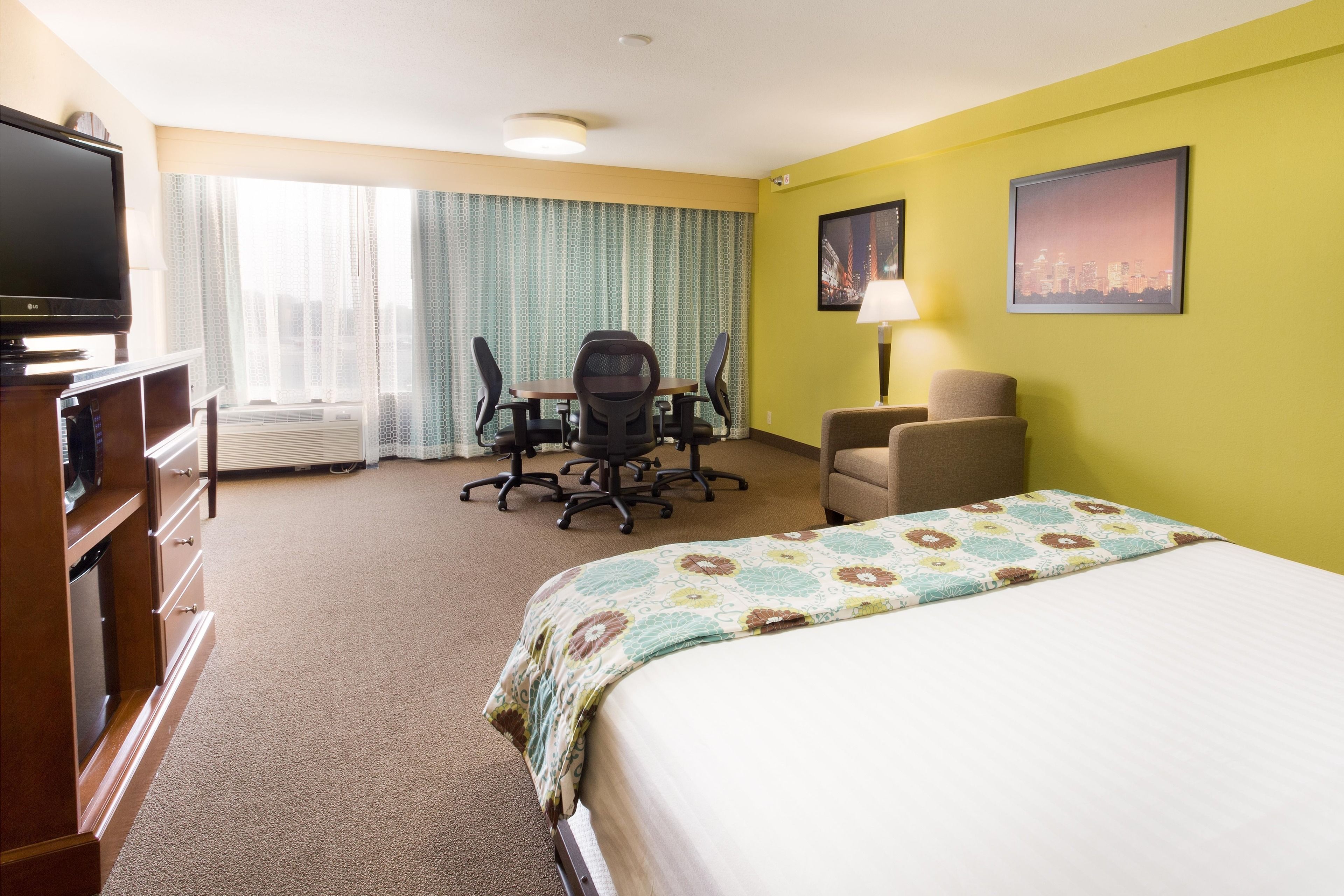Drury Inn & Suites Near the Galleria Houston