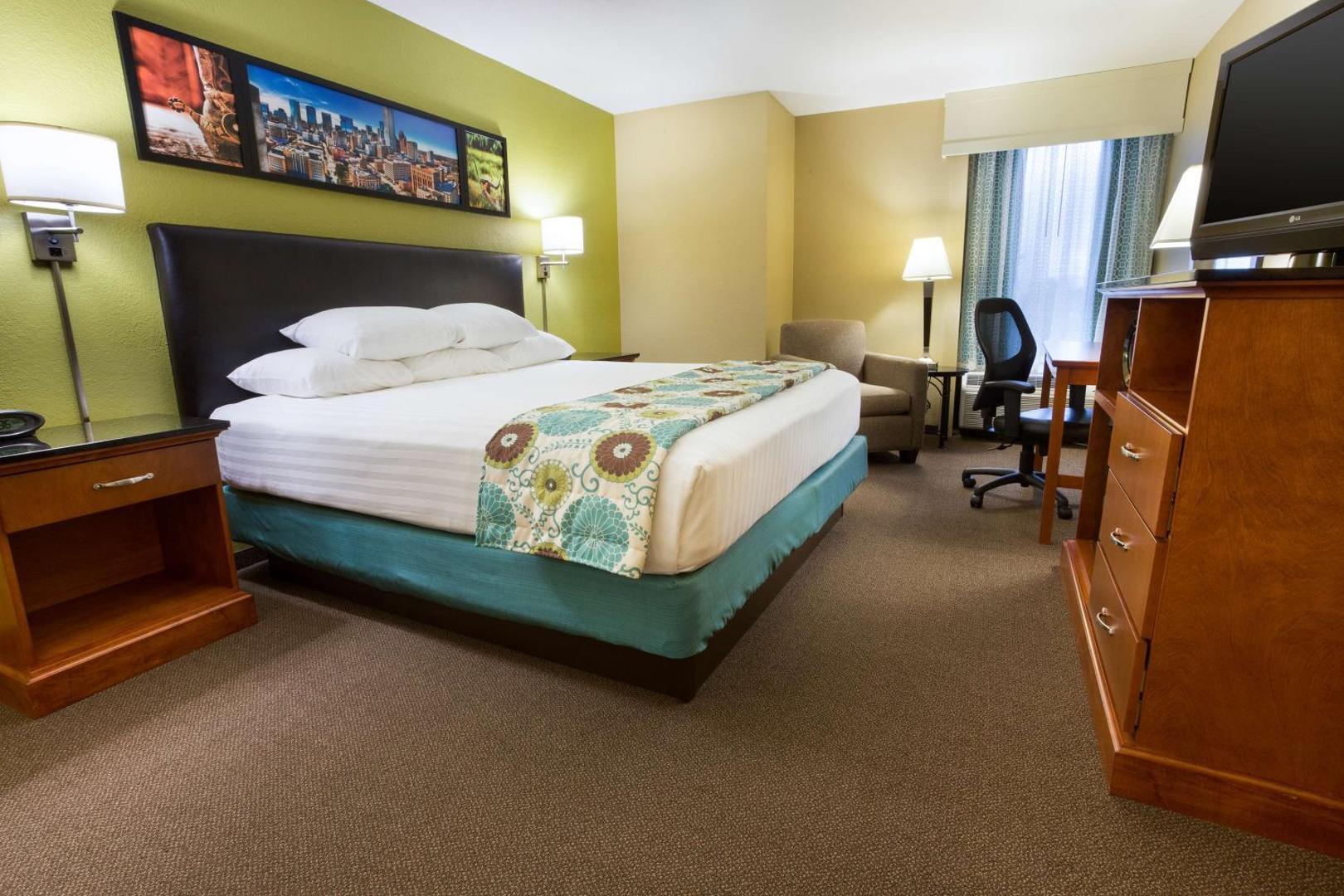 Drury Inn & Suites Near the Galleria Houston