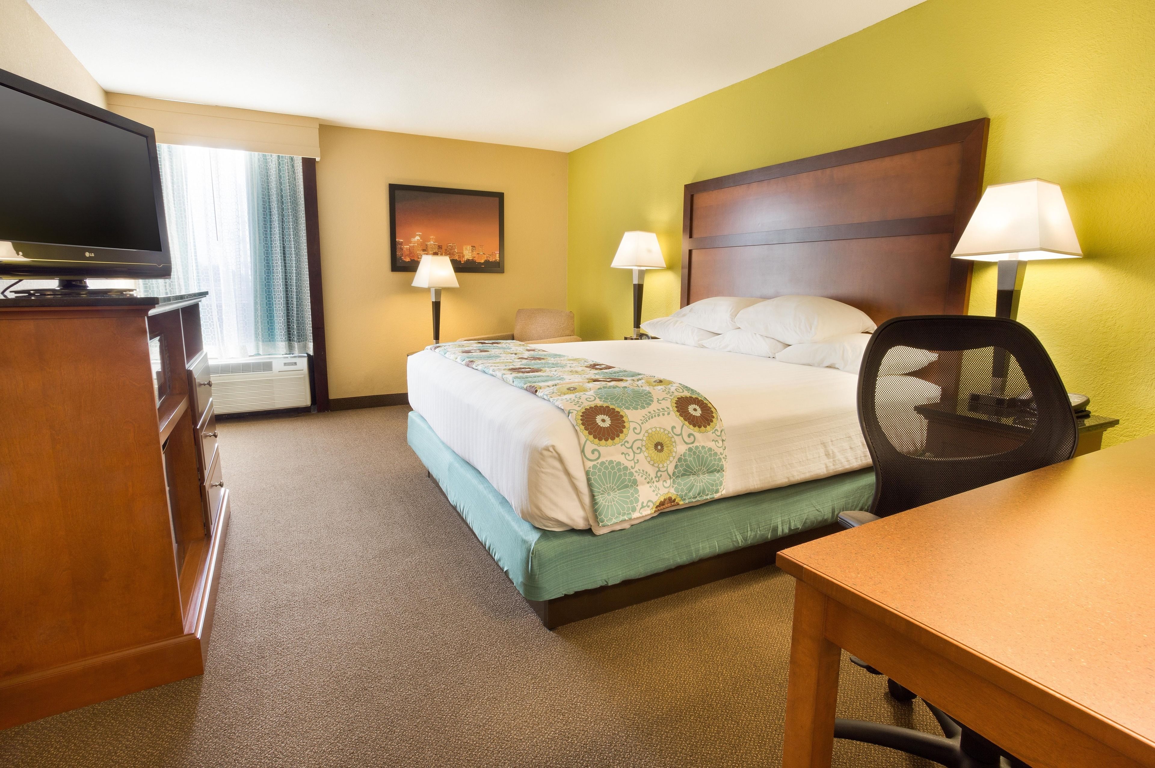 Drury Inn & Suites Near the Galleria Houston
