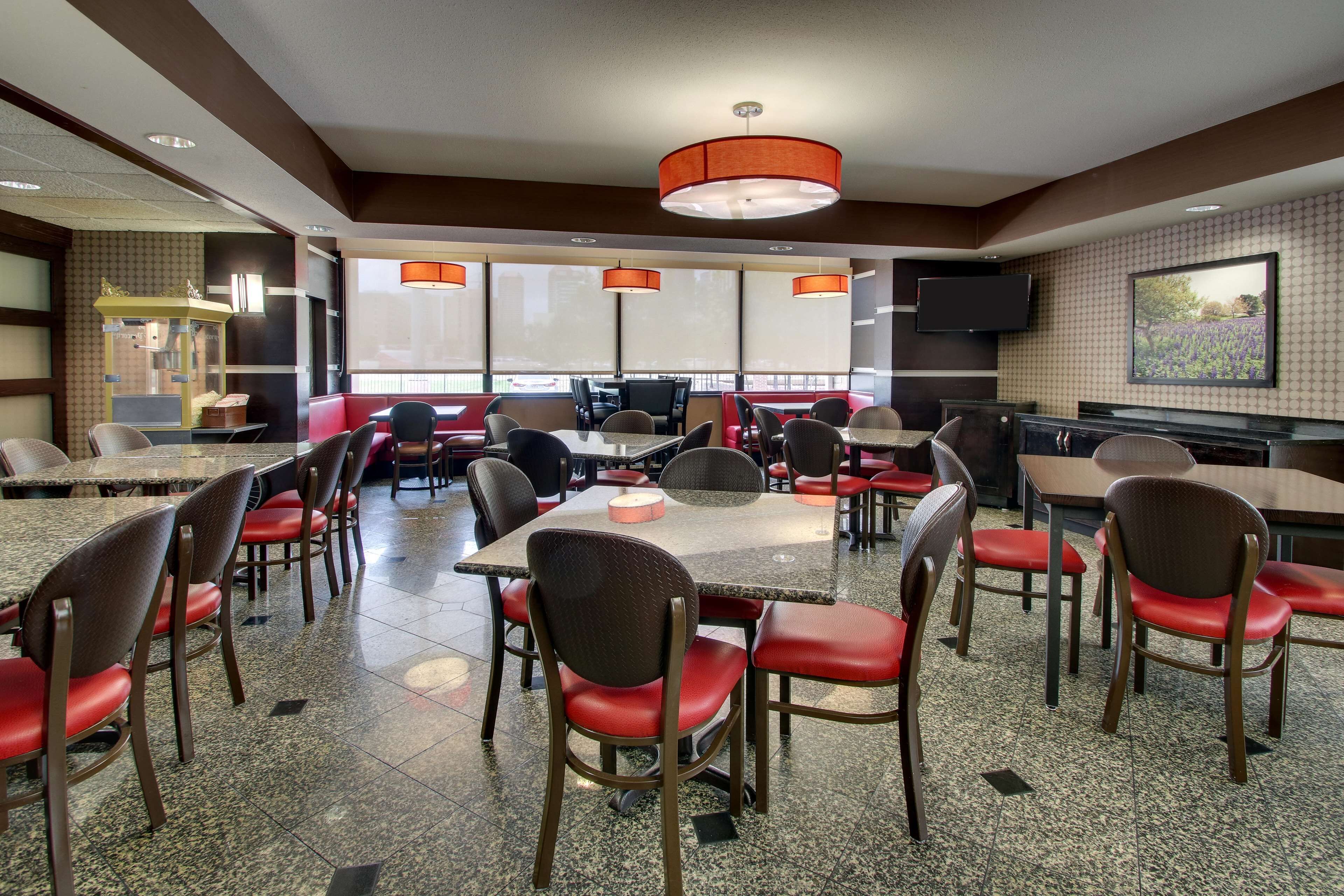 Drury Inn & Suites Near the Galleria Houston