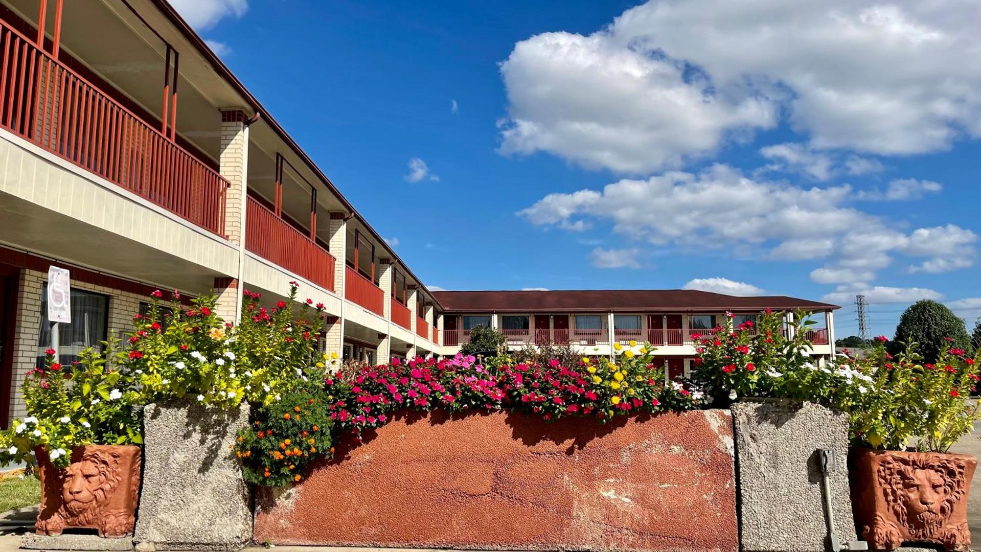 Executive Inn & Suites Houston