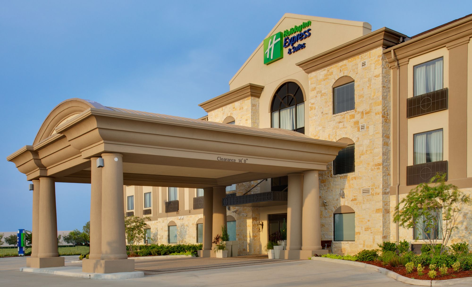 Holiday Inn Express & Suites Houston Energy Corridor - W Oaks