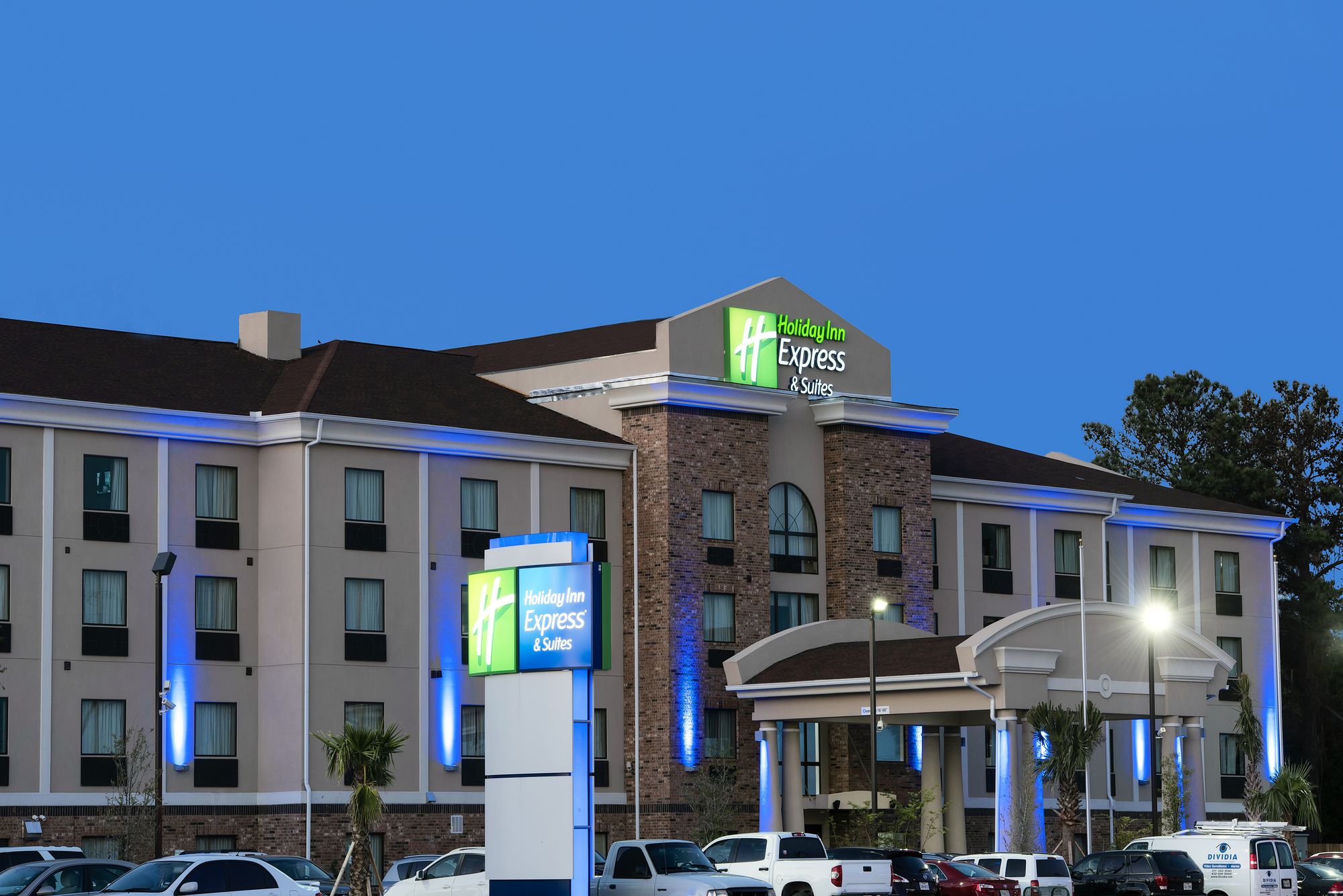 Holiday Inn Express & Suites Houston North - IAH Area
