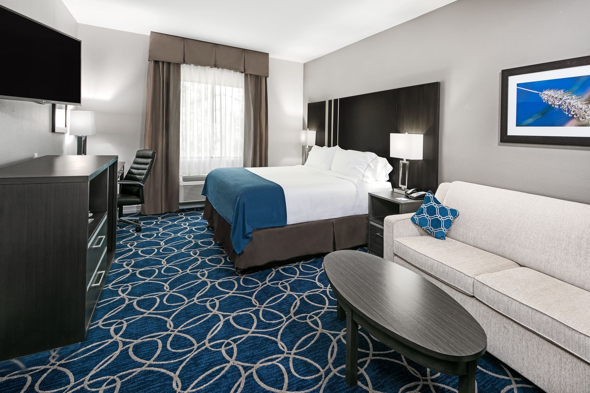 Holiday Inn Express & Suites Houston North - IAH Area