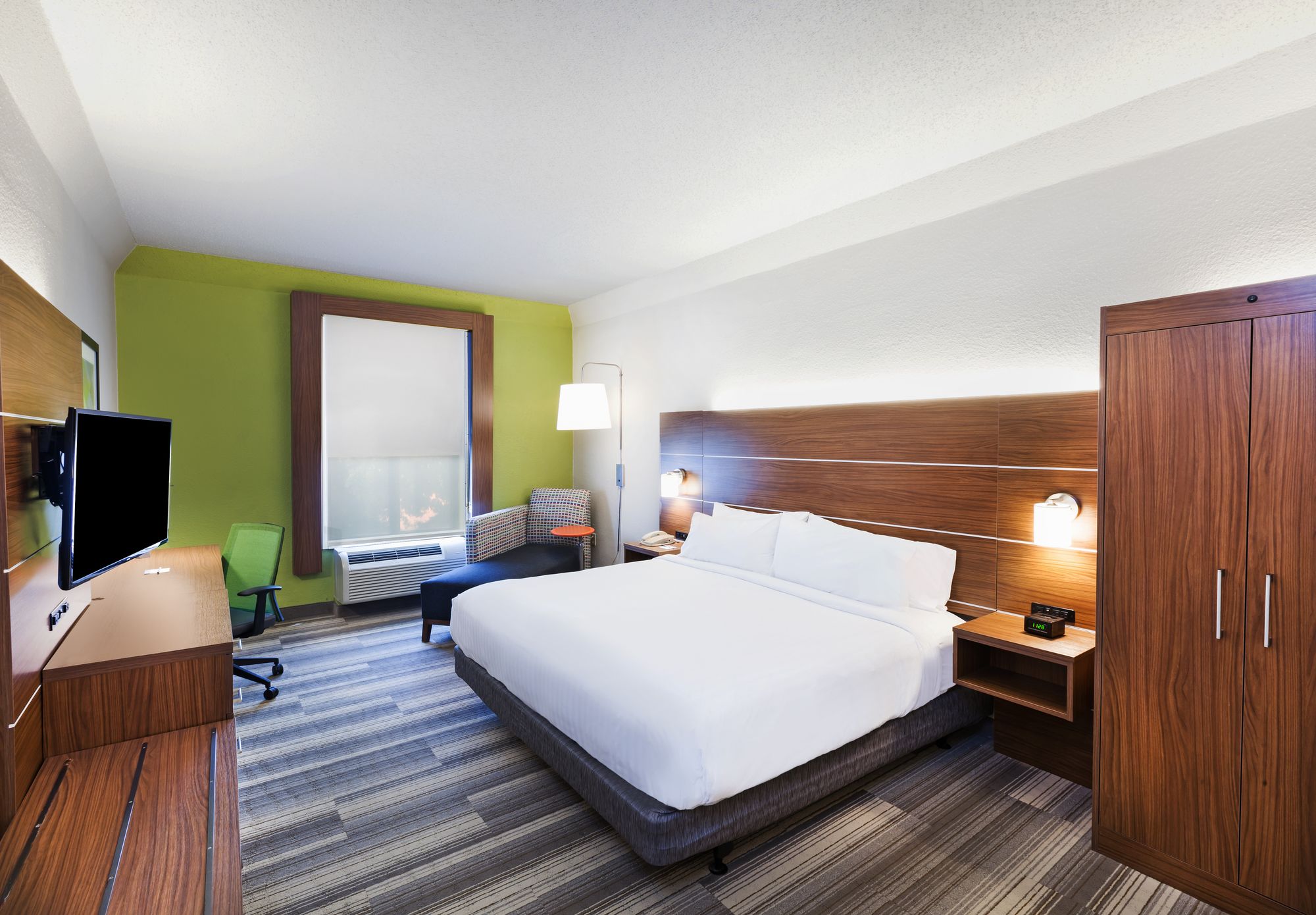 Holiday Inn Express & Suites Houston - Memorial Park Area
