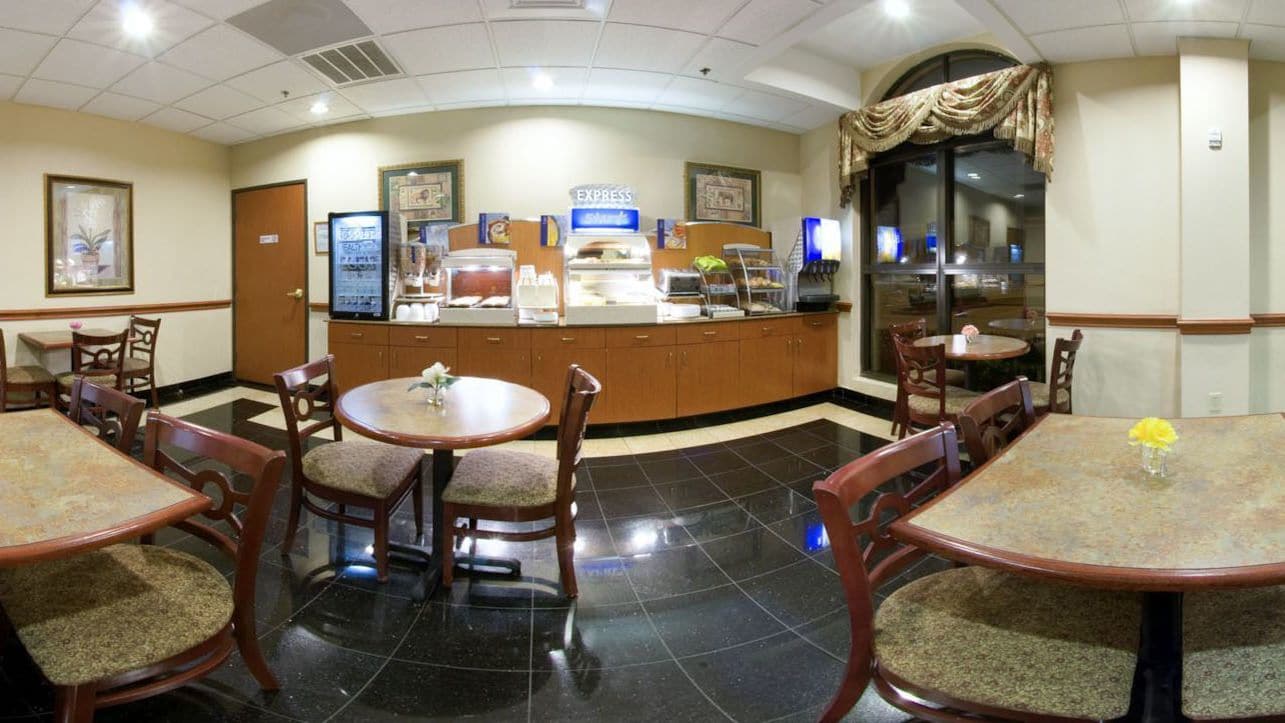 Holiday Inn Express & Suites Houston - Memorial Park Area