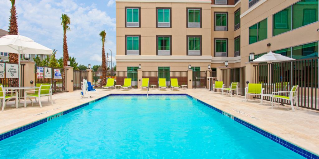 Holiday Inn Express & Suites Houston S - Medical Ctr Area