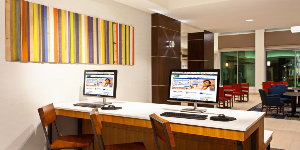Holiday Inn Express & Suites Houston S - Medical Ctr Area