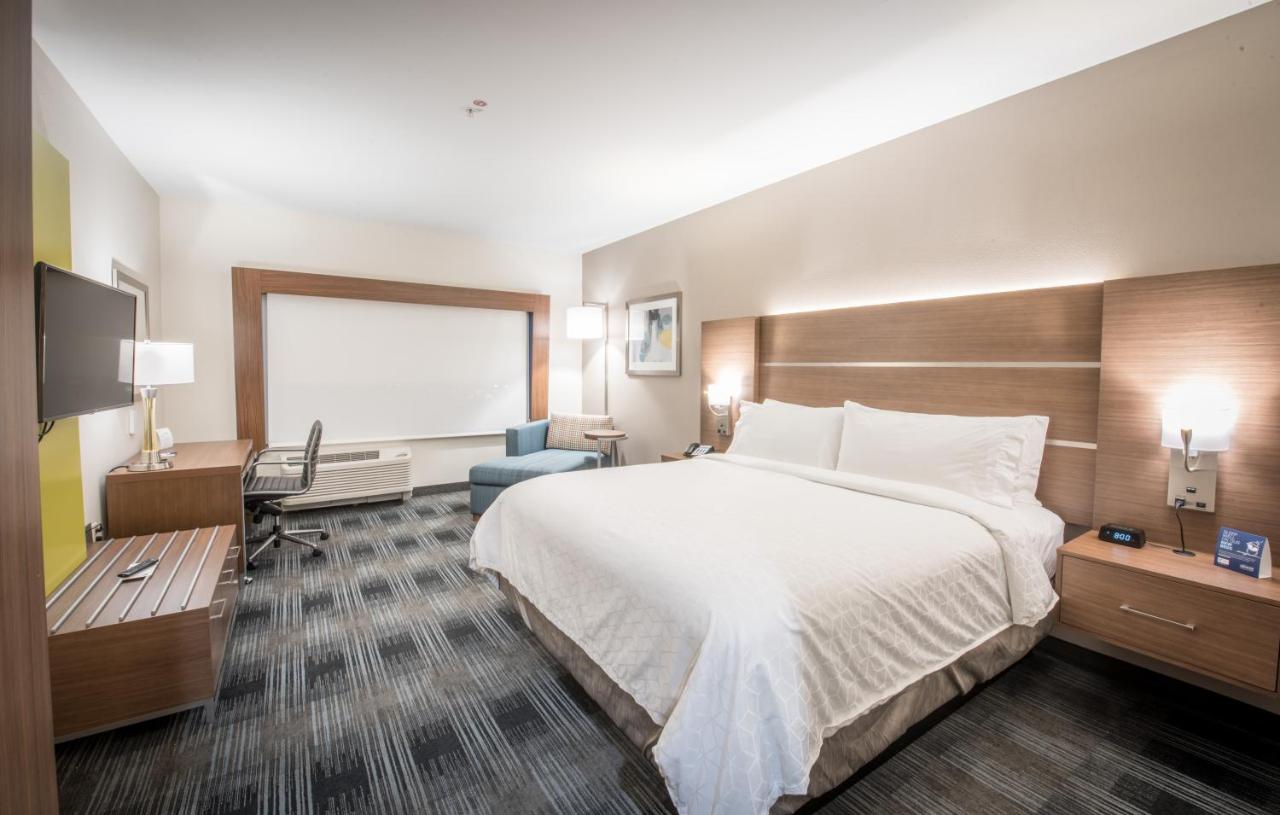 Holiday Inn Express & Suites Houston Westchase - Westheimer