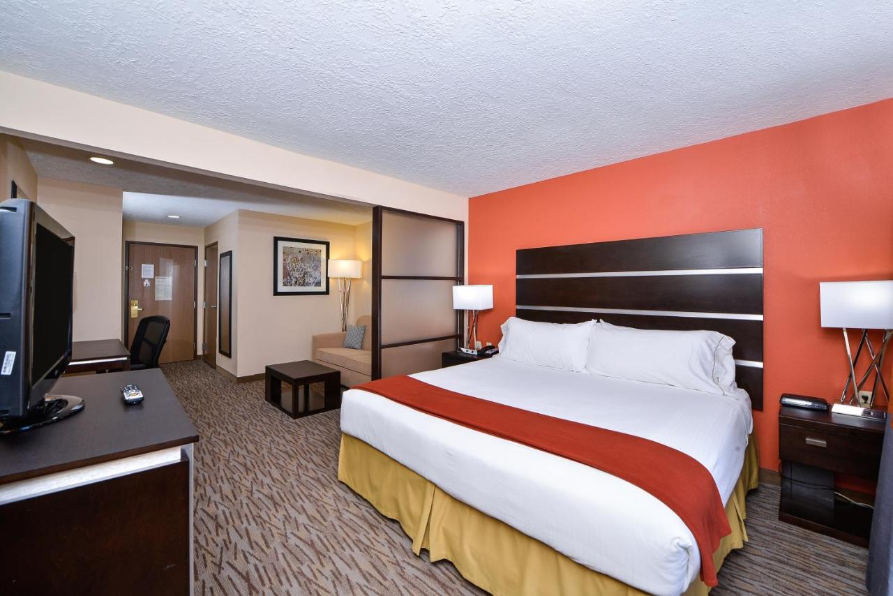 Holiday Inn Express & Suites Kingwood - Medical Center Area