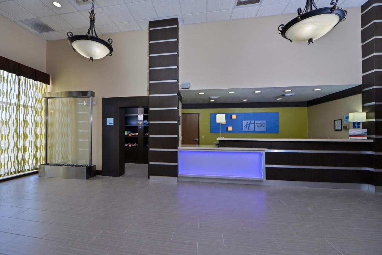Holiday Inn Express & Suites Kingwood - Medical Center Area
