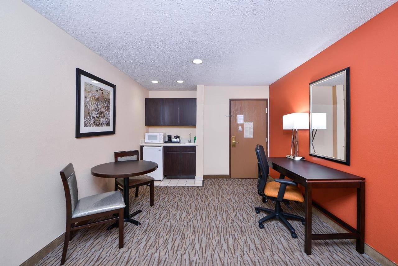 Holiday Inn Express & Suites Kingwood - Medical Center Area