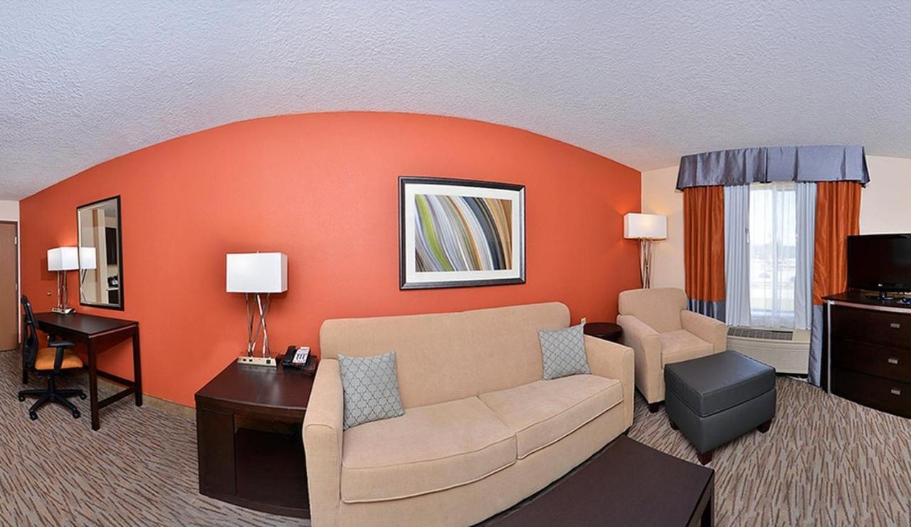 Holiday Inn Express & Suites Kingwood - Medical Center Area
