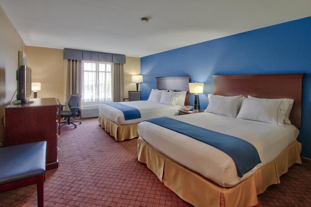 Holiday Inn Express Hotel & Suites Houston-Downtown Convention Center