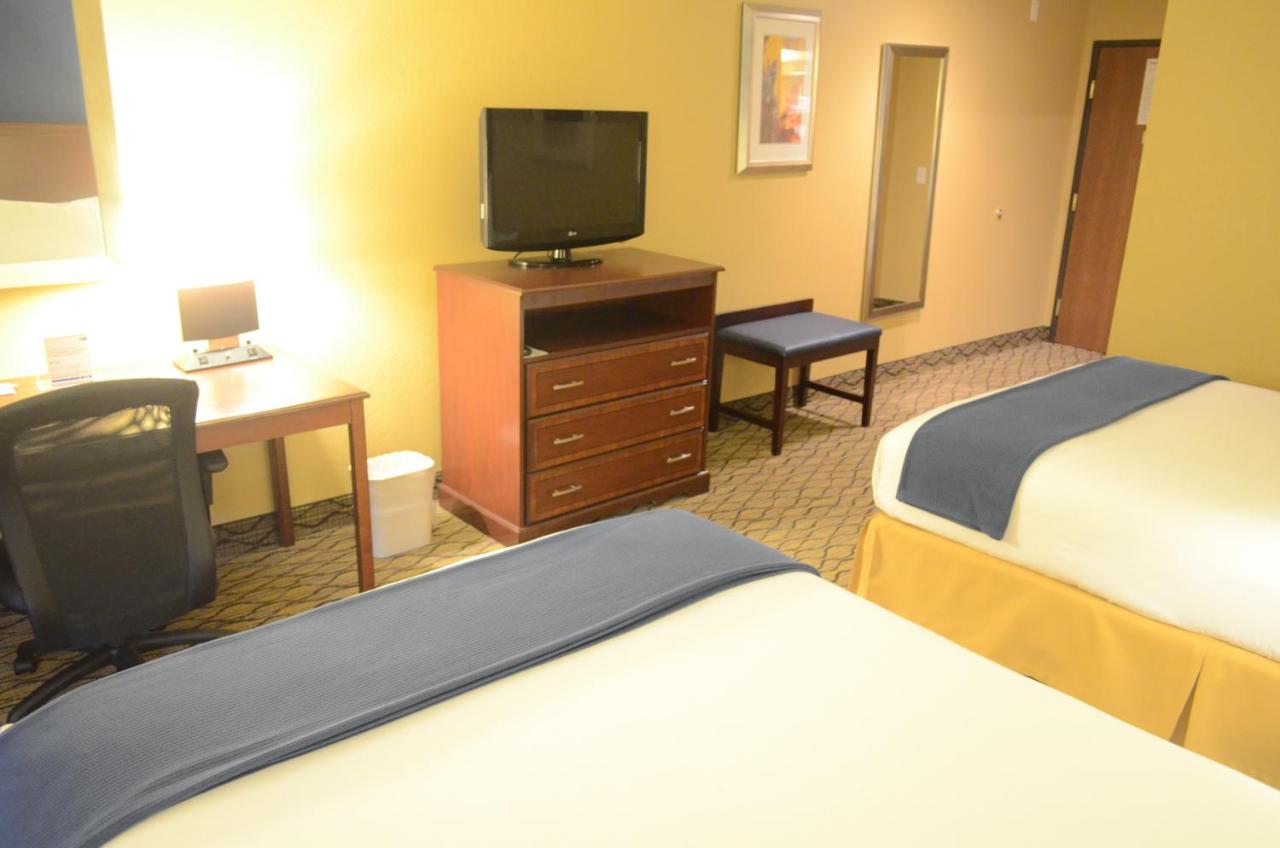 Holiday Inn Express Hotel & Suites Houston-Downtown Convention Center