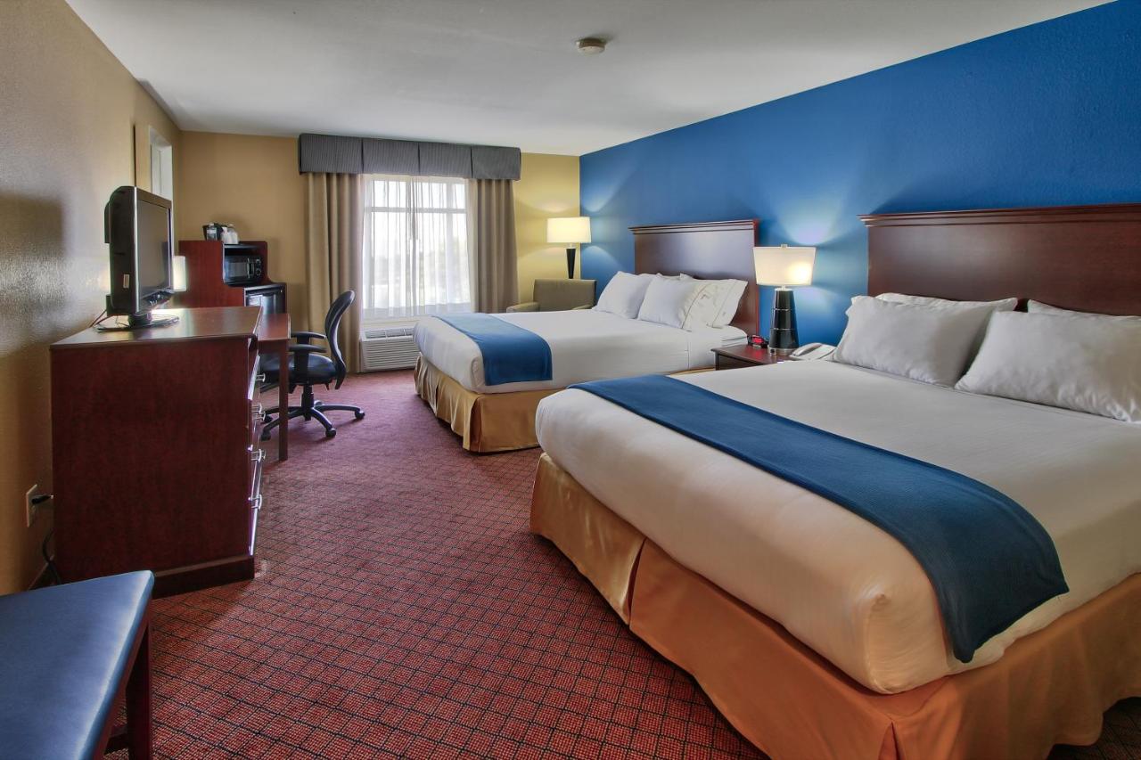 Holiday Inn Express Hotel & Suites Houston-Downtown Convention Center