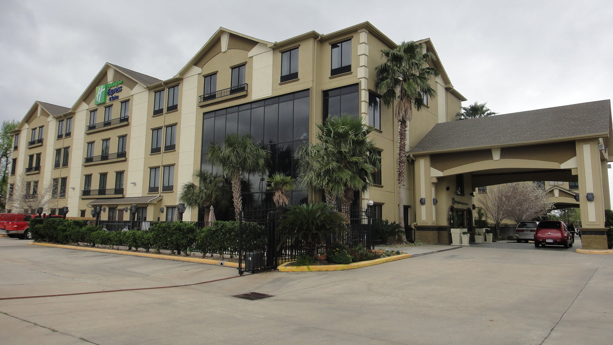 Holiday Inn Express Hotel & Suites Houston North Intercontinental
