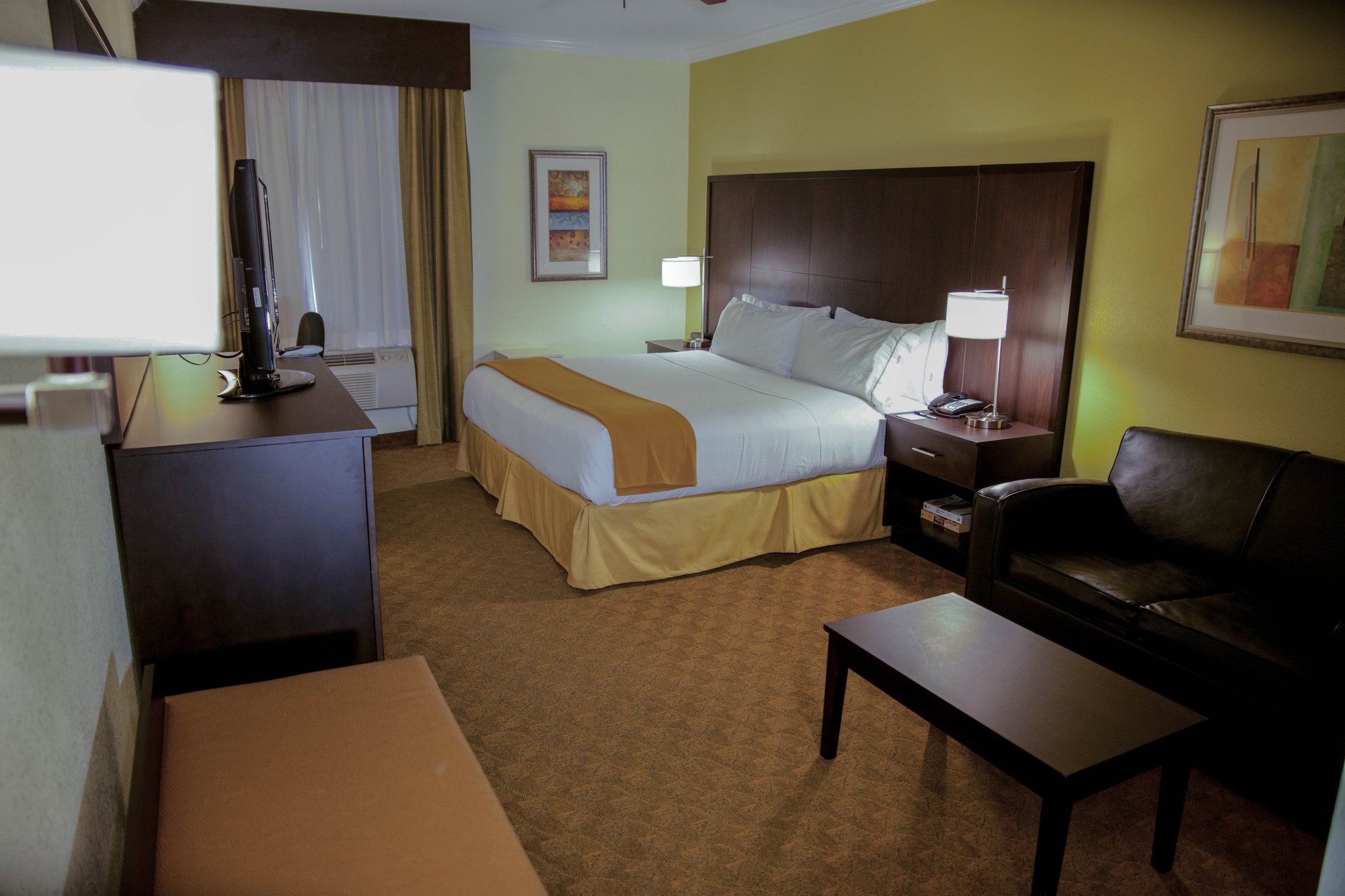 Holiday Inn Express Hotel & Suites Houston North Intercontinental