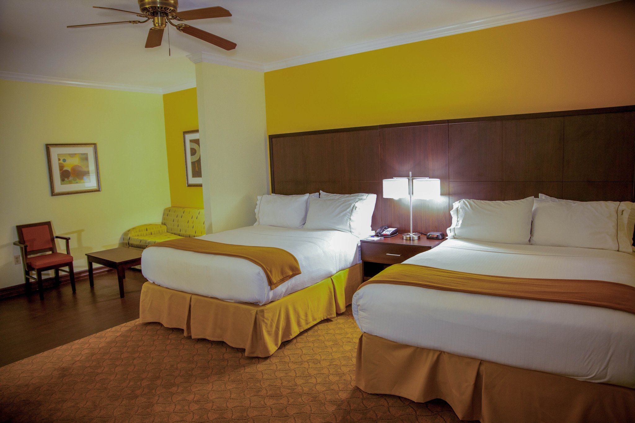 Holiday Inn Express Hotel & Suites Houston North Intercontinental