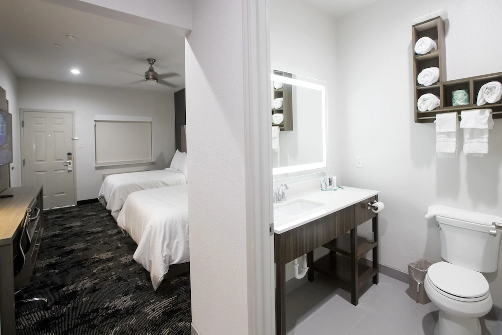 House Hotel