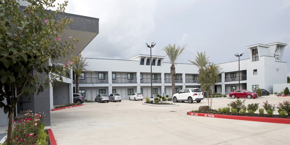 House Hotel