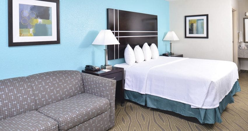 Howard Johnson by Wyndham Houston Downtown