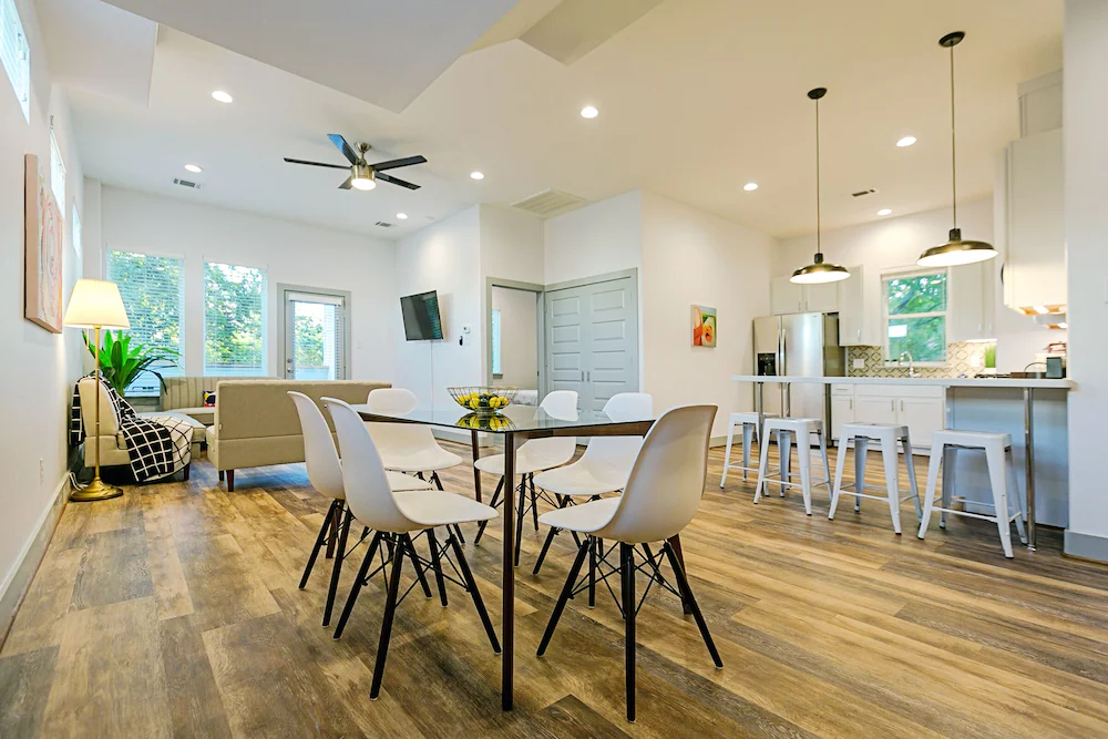 Htown Suites by Dunyha