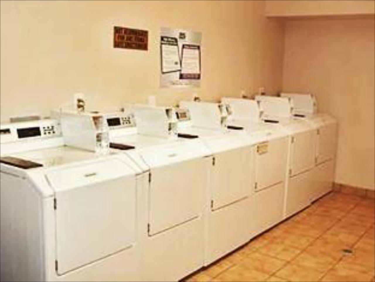 InTown Suites Greenspoint