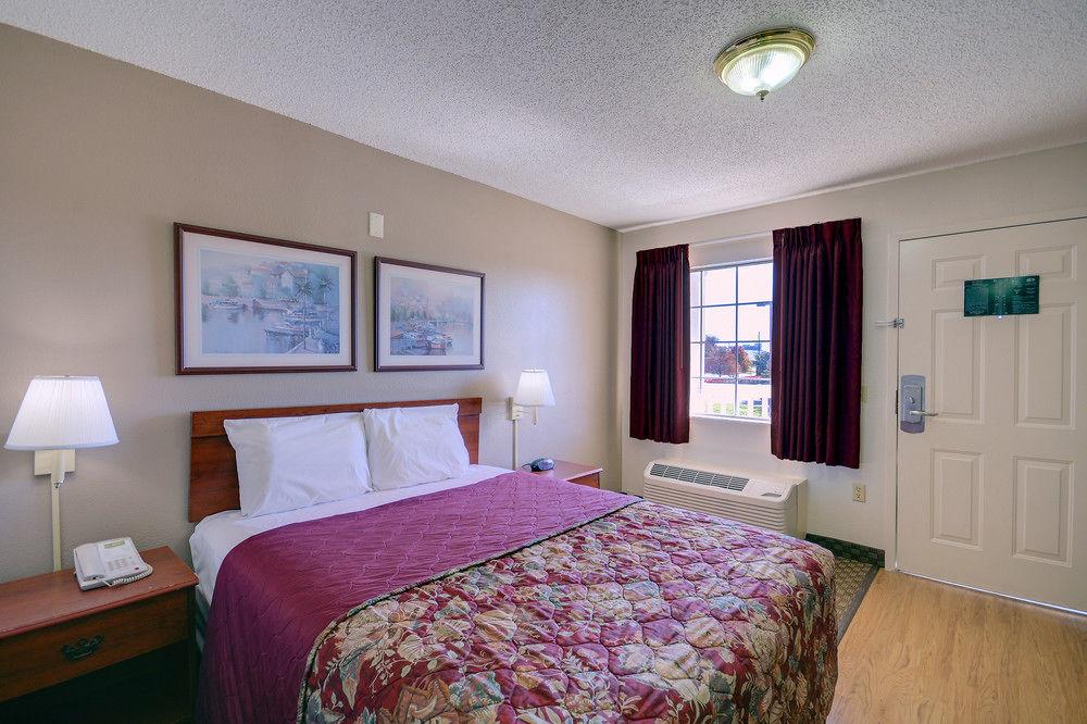 InTown Suites Westchase
