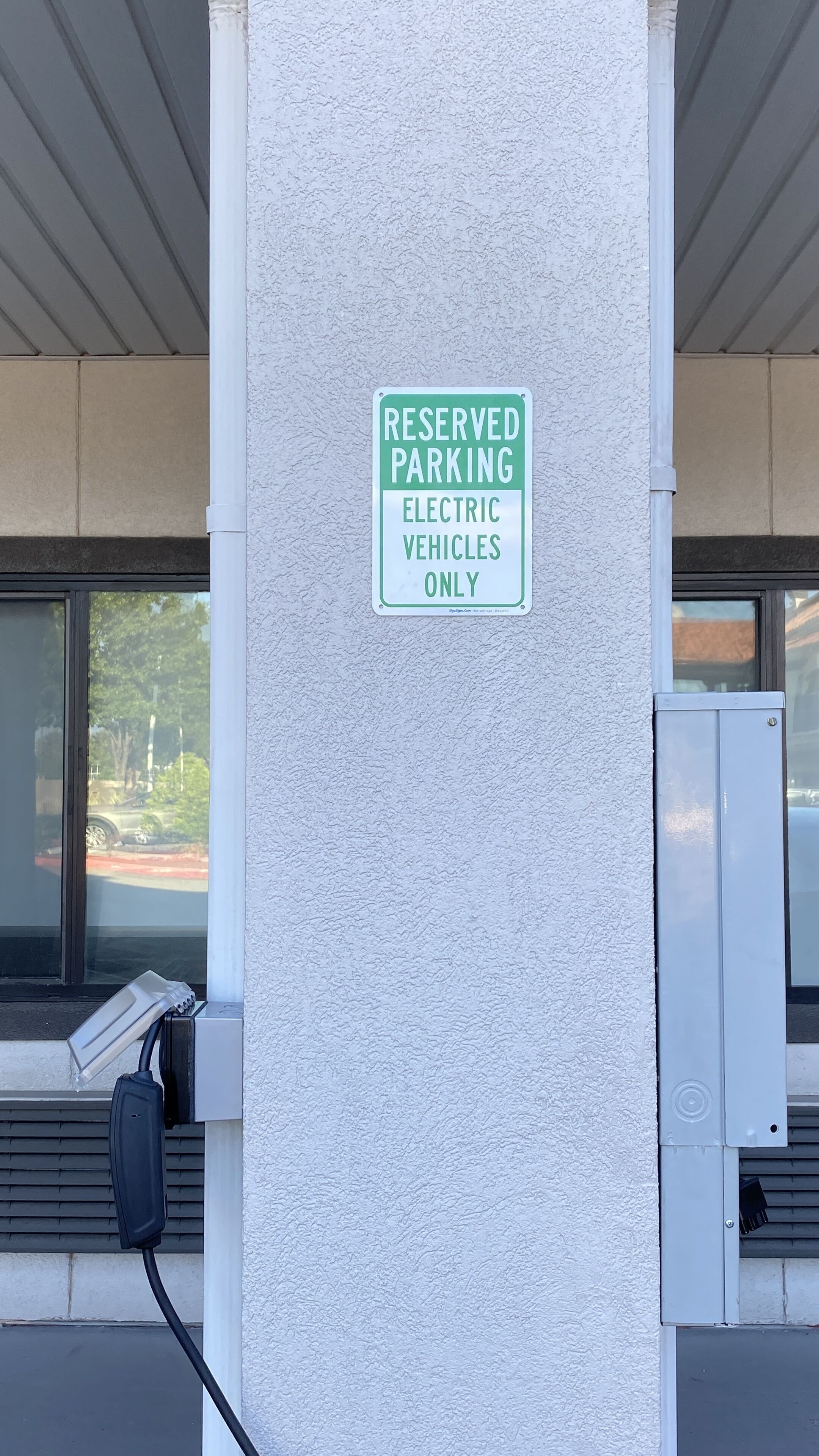 Island Suites Hobby Airport