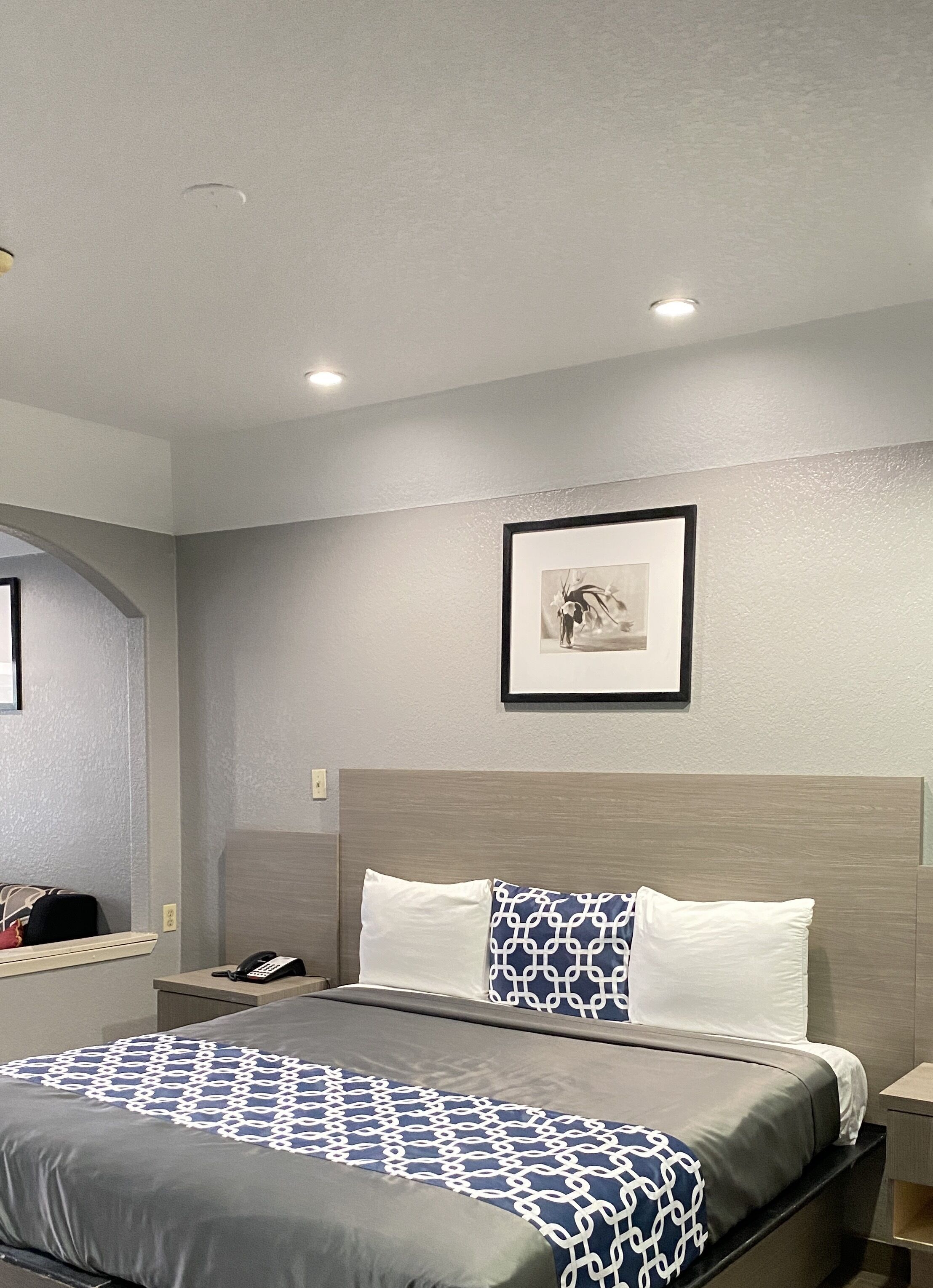 Island Suites Hobby Airport