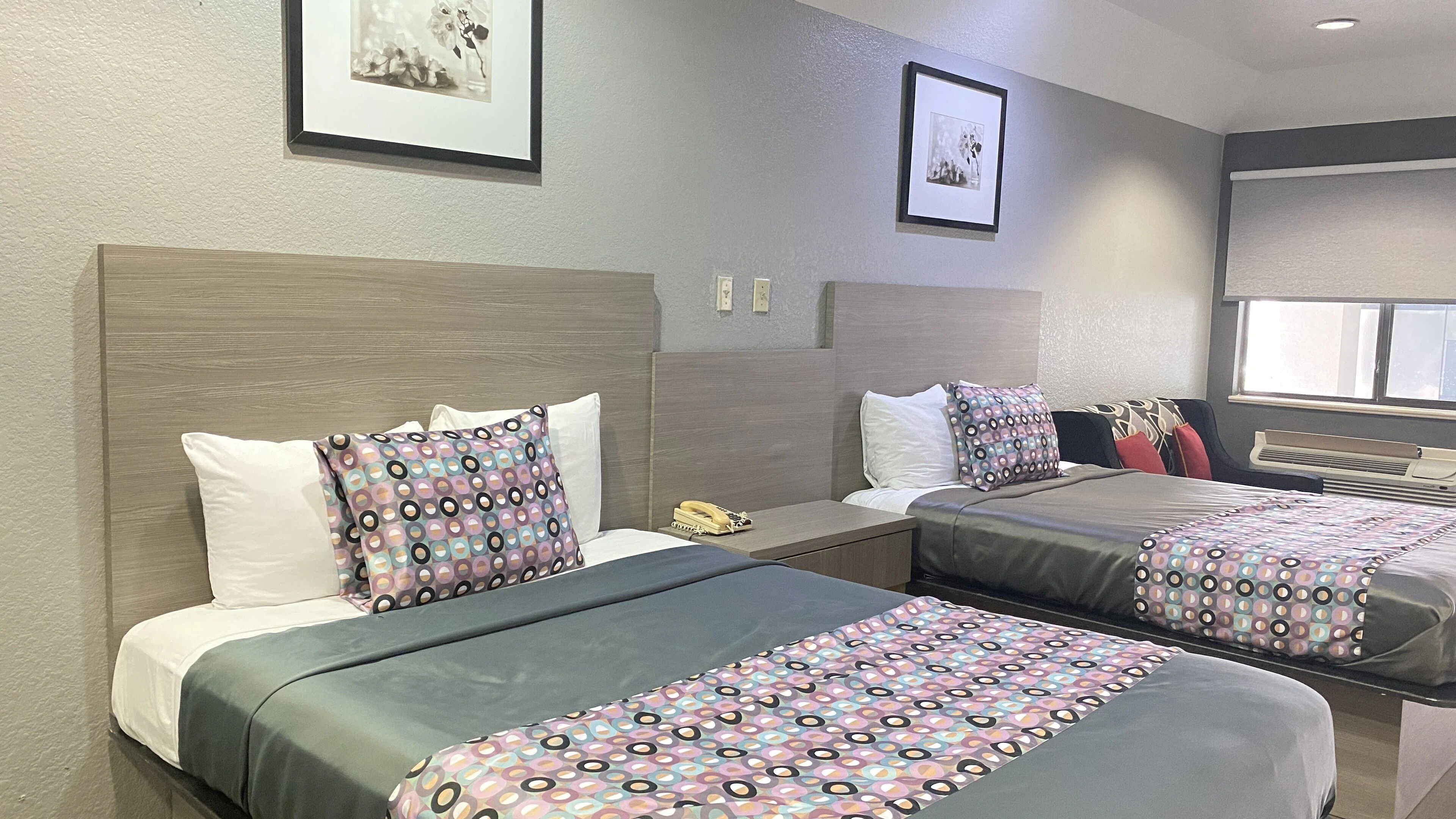 Island Suites Hobby Airport