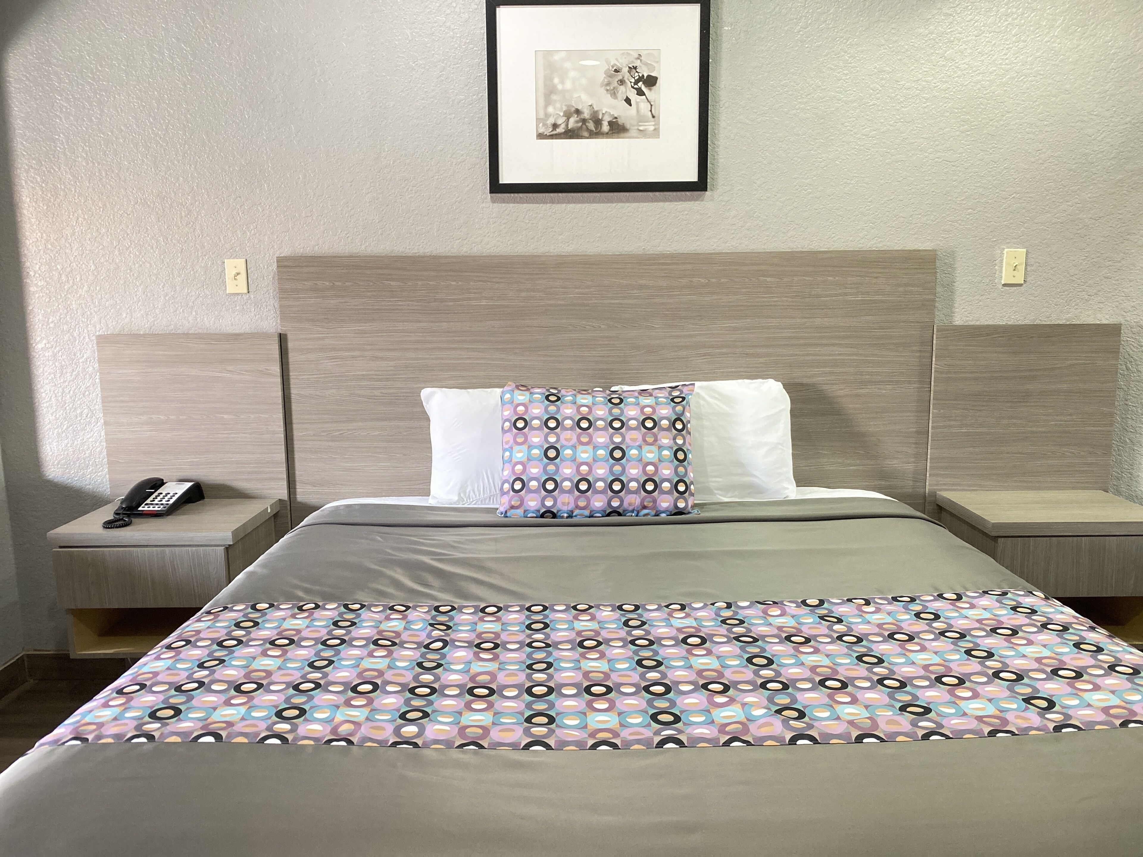 Island Suites Hobby Airport