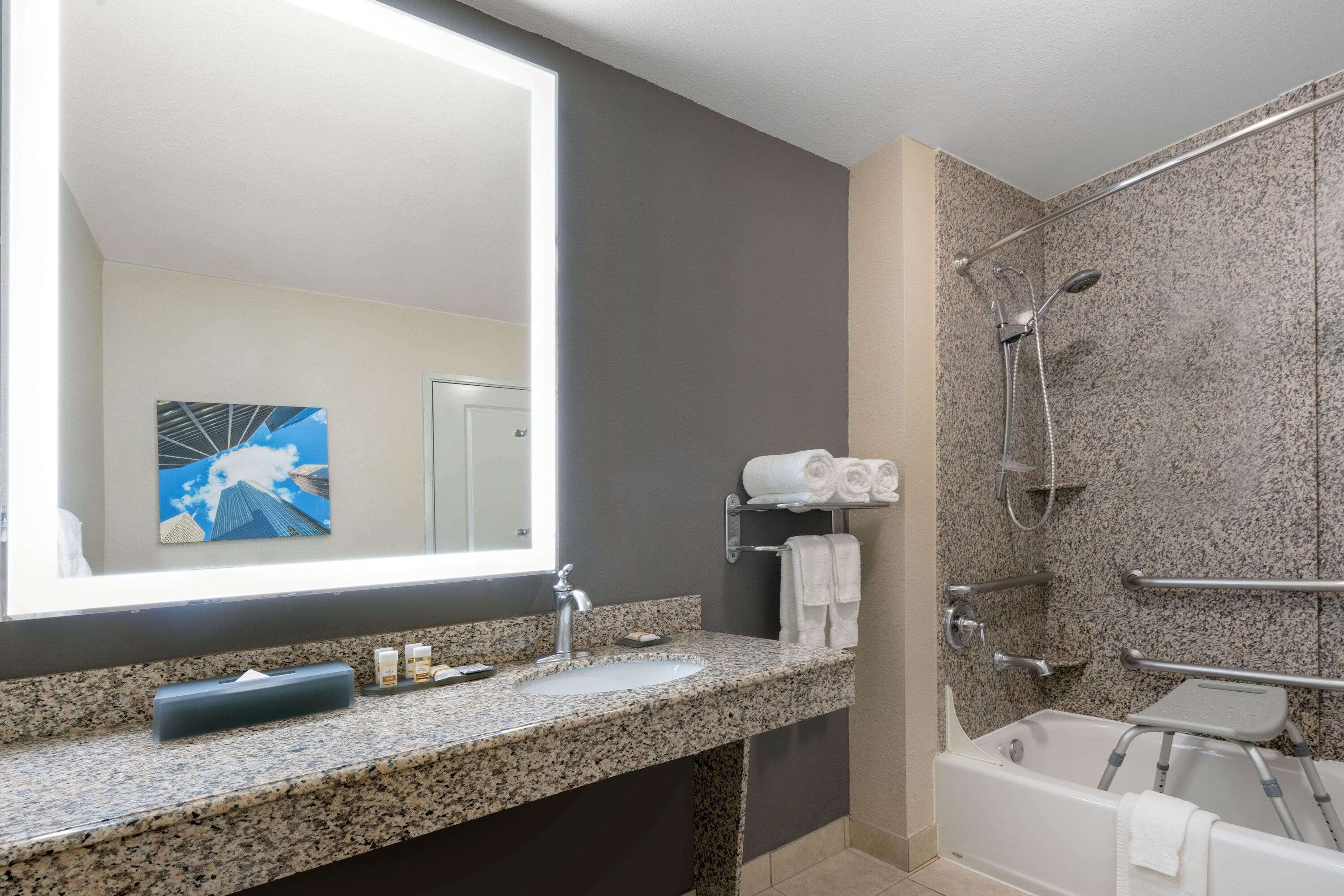 La Quinta Inn & Suites by Wyndham Houston Energy Corridor