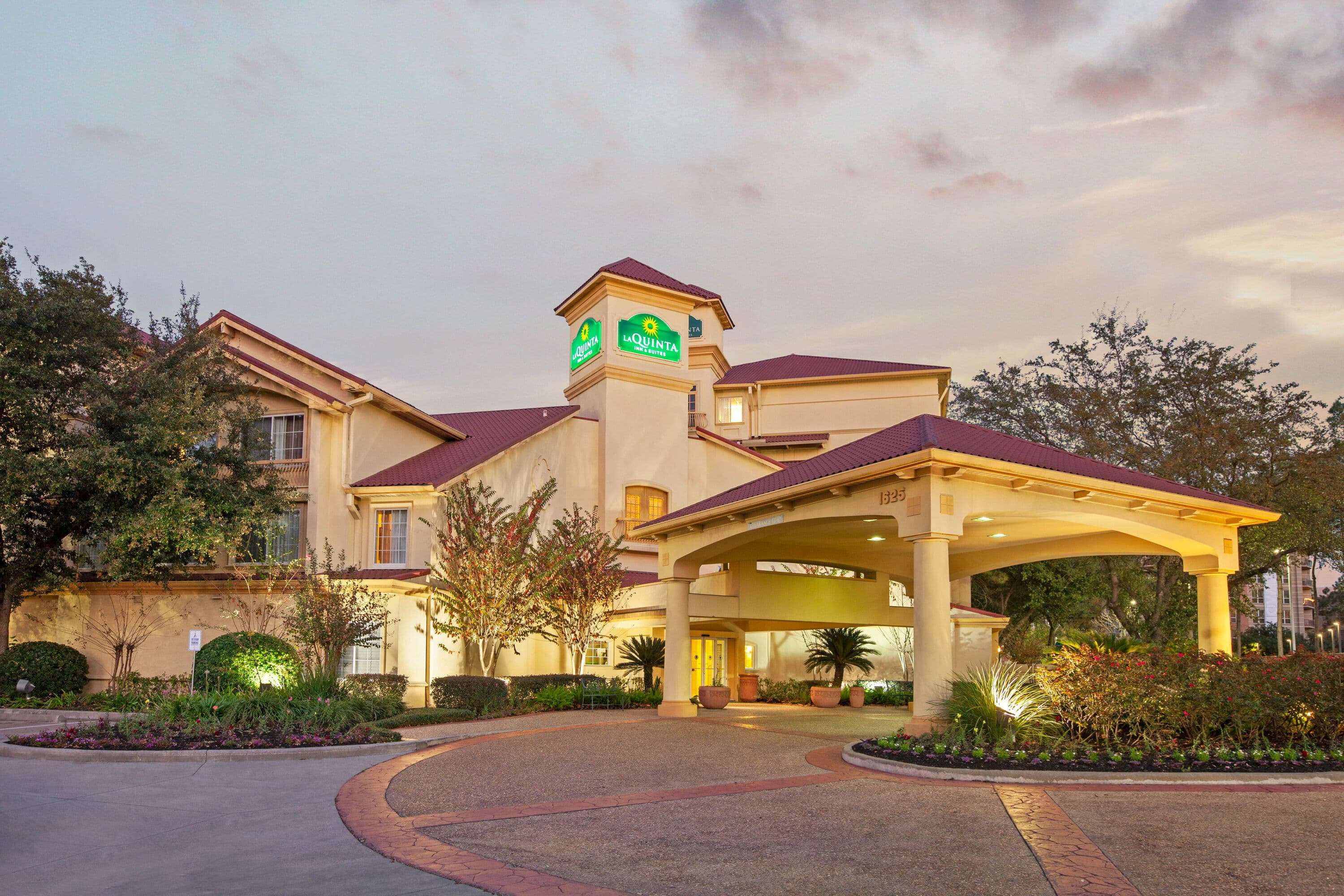 La Quinta Inn & Suites by Wyndham Houston Galleria Area