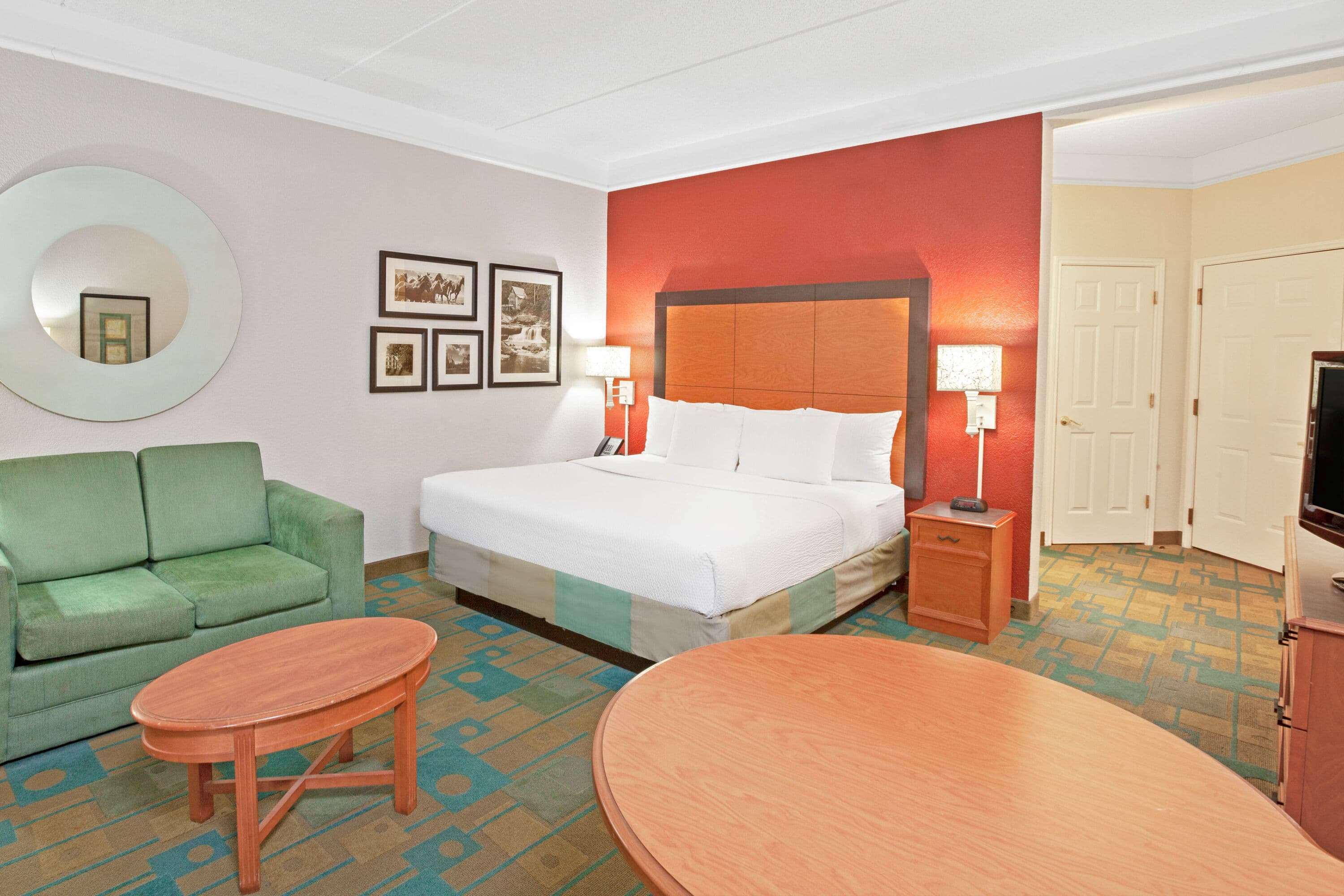 La Quinta Inn & Suites by Wyndham Houston Galleria Area