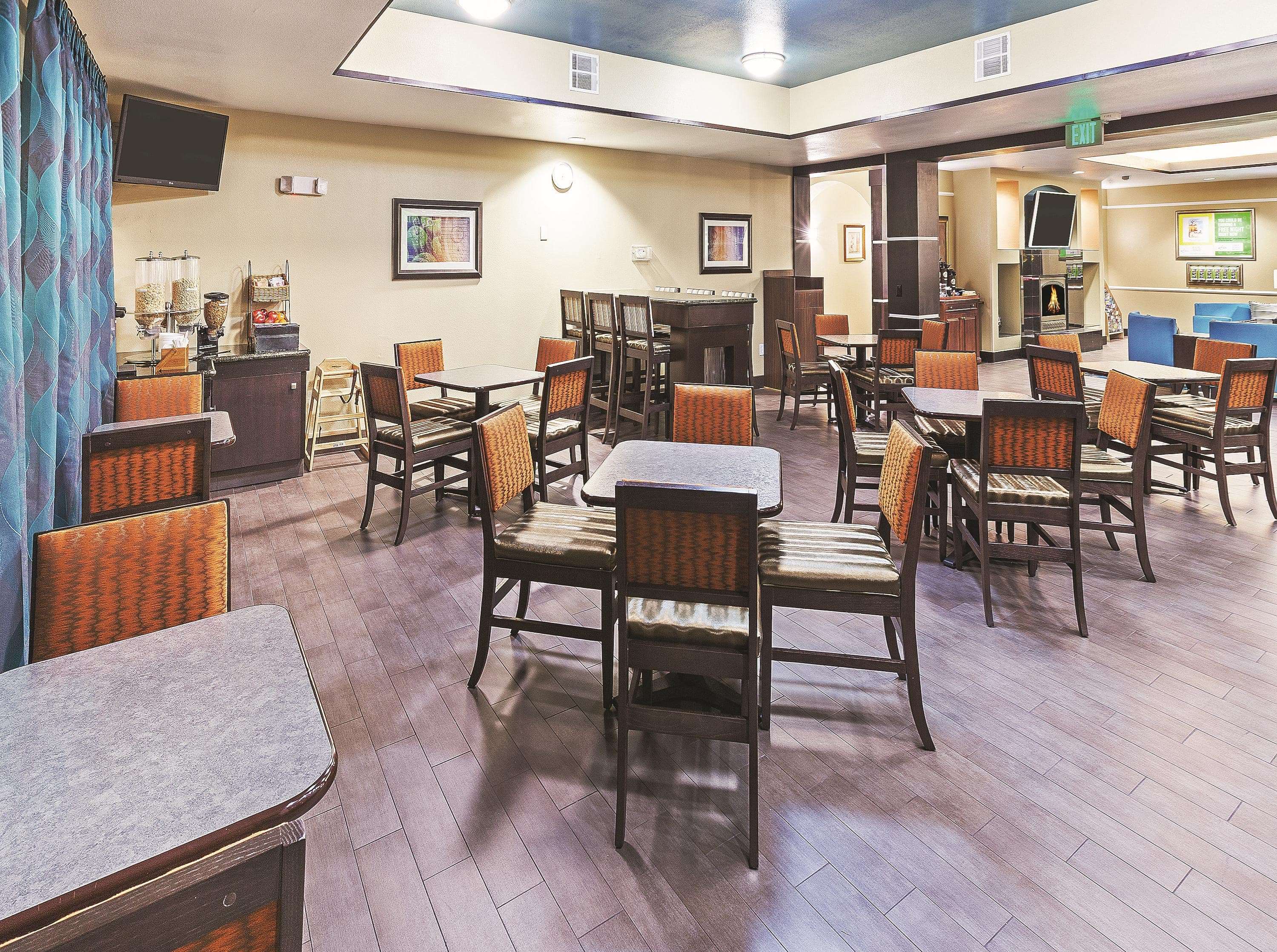 La Quinta Inn & Suites by Wyndham Houston Hobby Airport